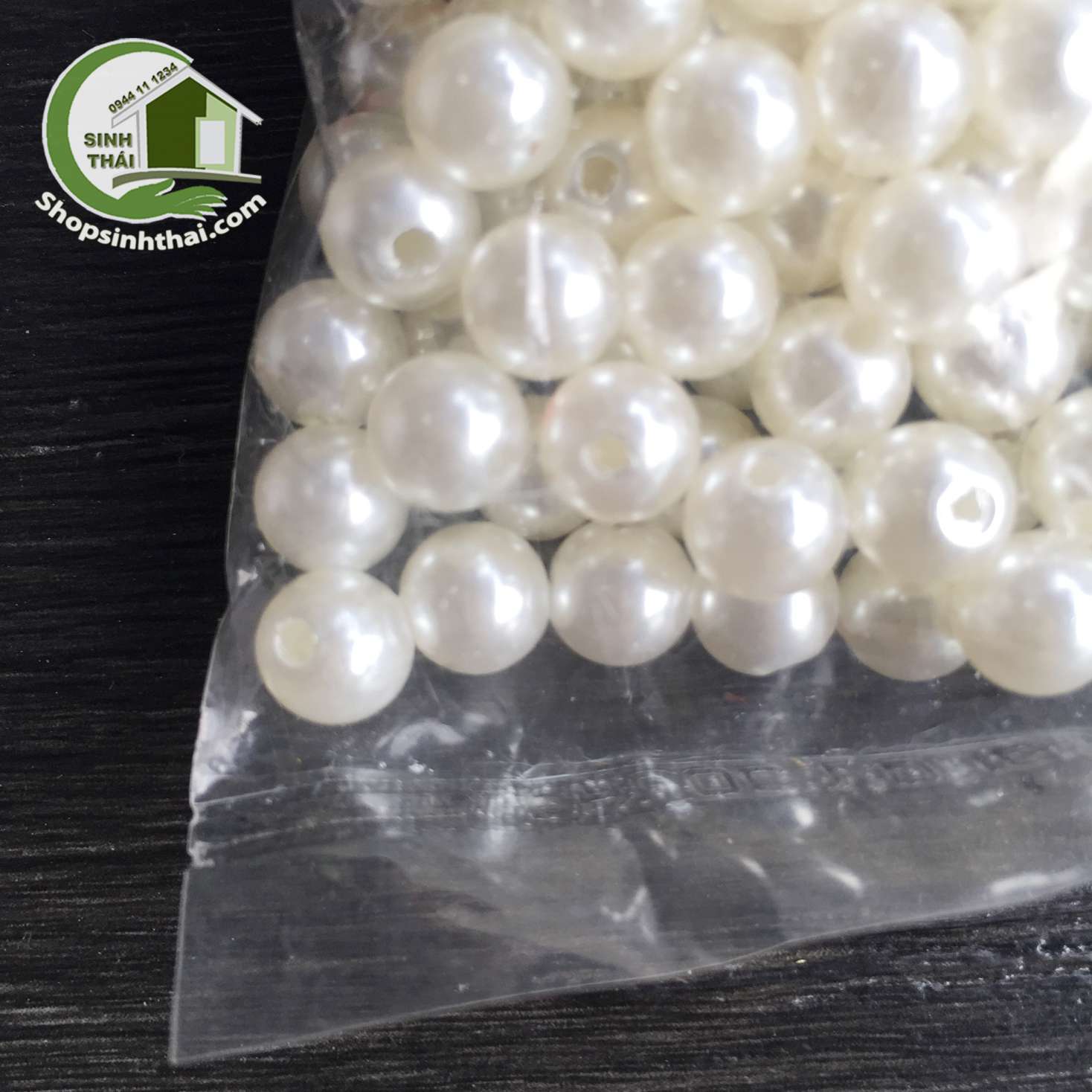 [HCM]Bịch hạt ngọc trai nhựa màu trắng lớn ( Kích thước bịch 8cm x 14cm )