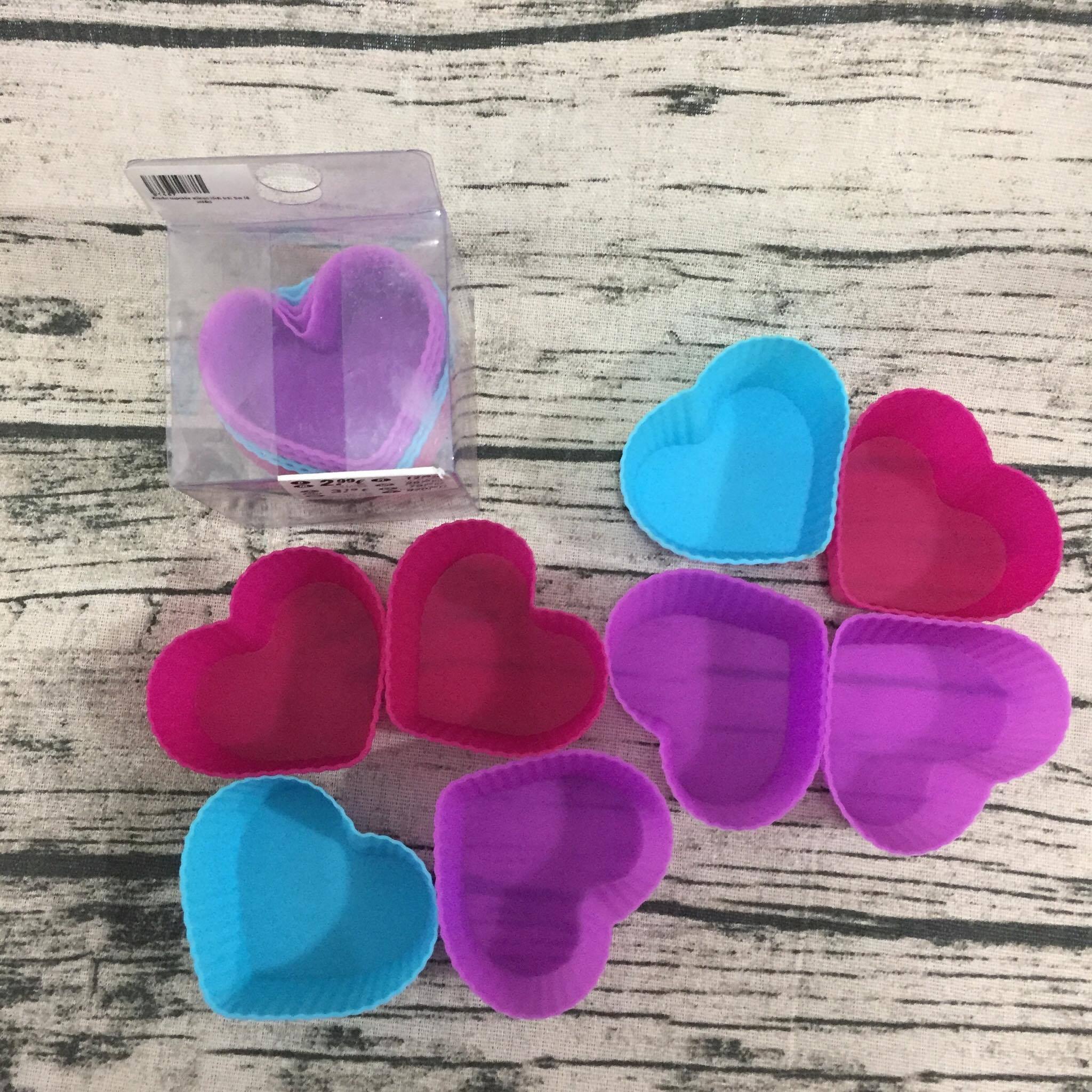 Khuôn cupcake silicon hình trái tim (8 chiếc)