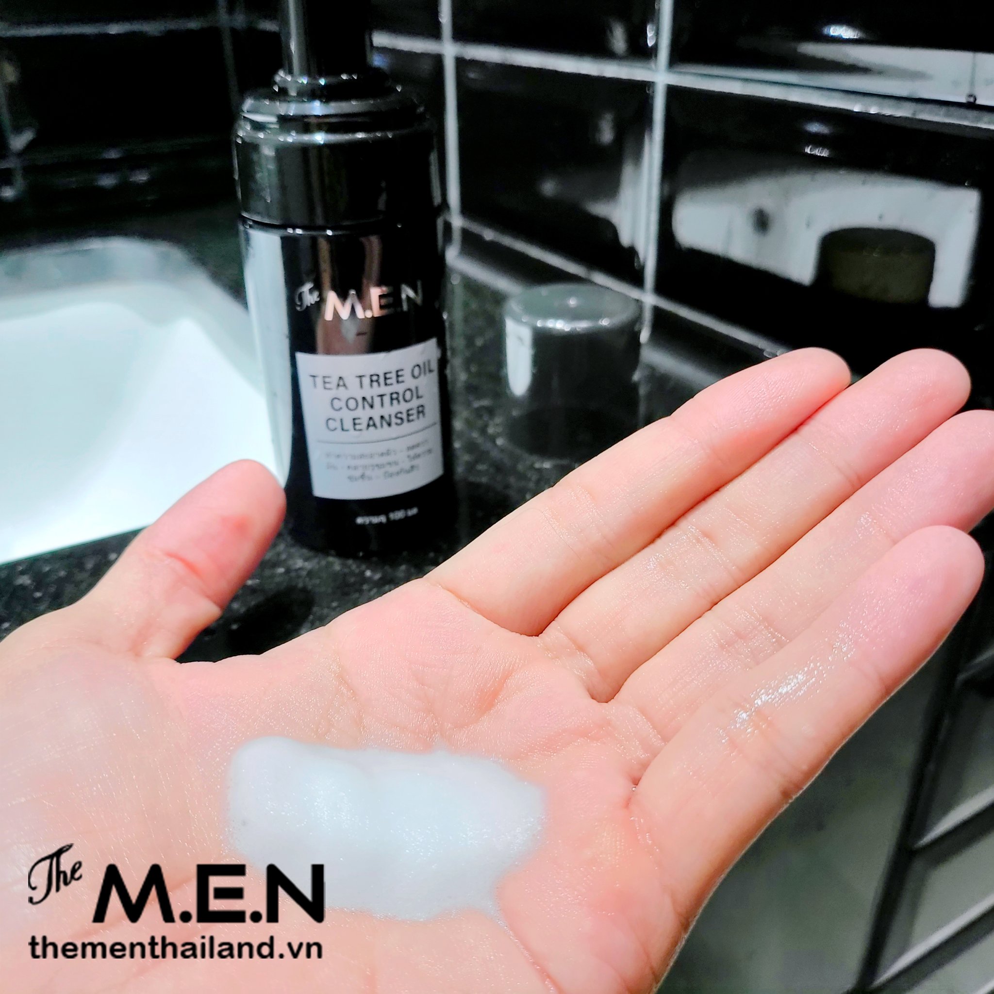 Sữa Rửa Mặt Nam The Men TEA TREE OIL CONTROL CLEANSER 100ml