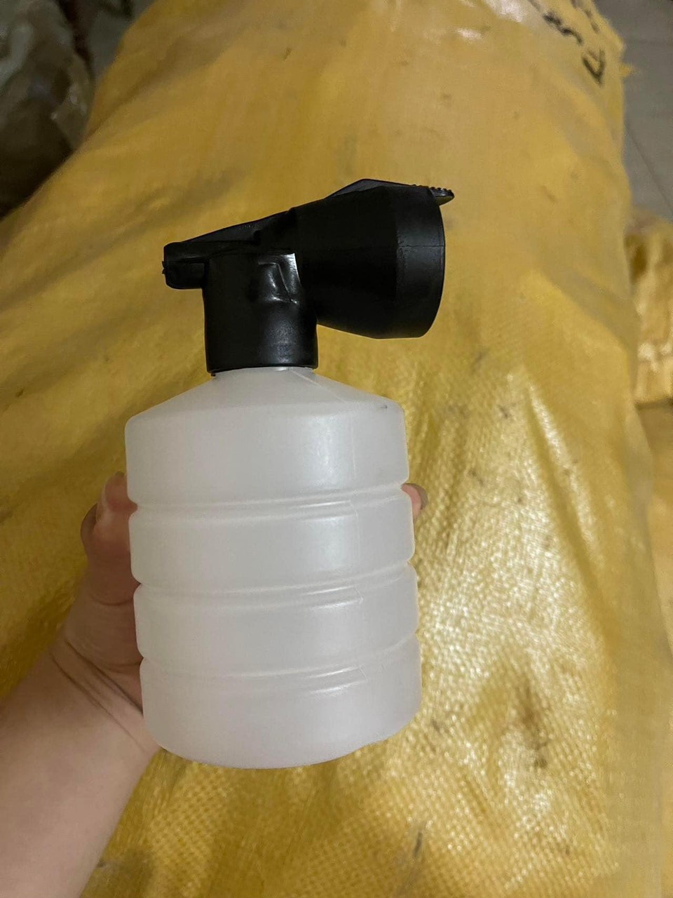 Bình tạo bọt tuyết 0.3 lít
