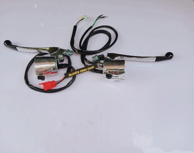 Cùm công tắc xe 67 một cặp trái phải