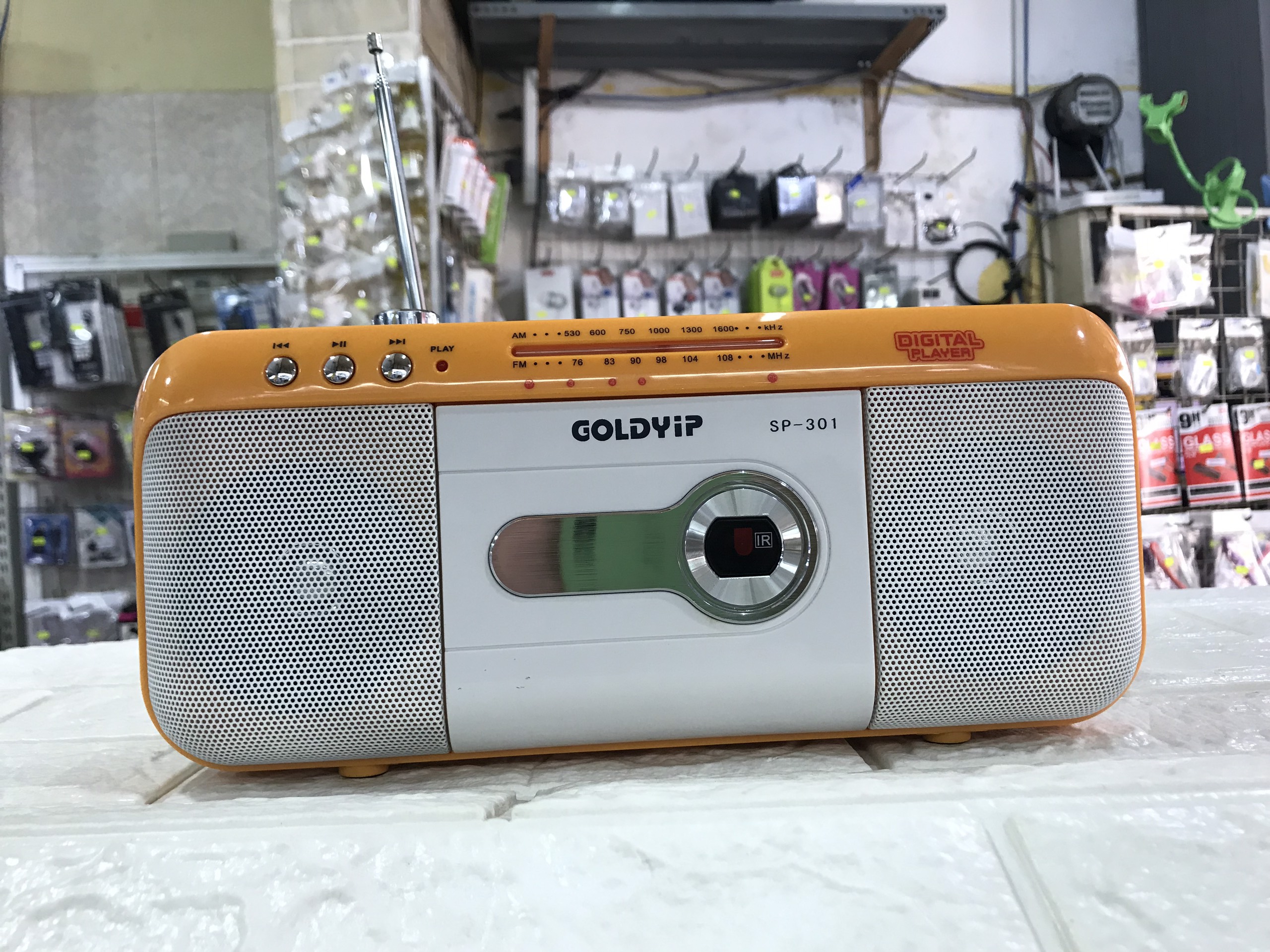 LOA HÁT USB,THẺ NHỚ,RADIO GOLDYIP SP-301 CÓ FM,AM