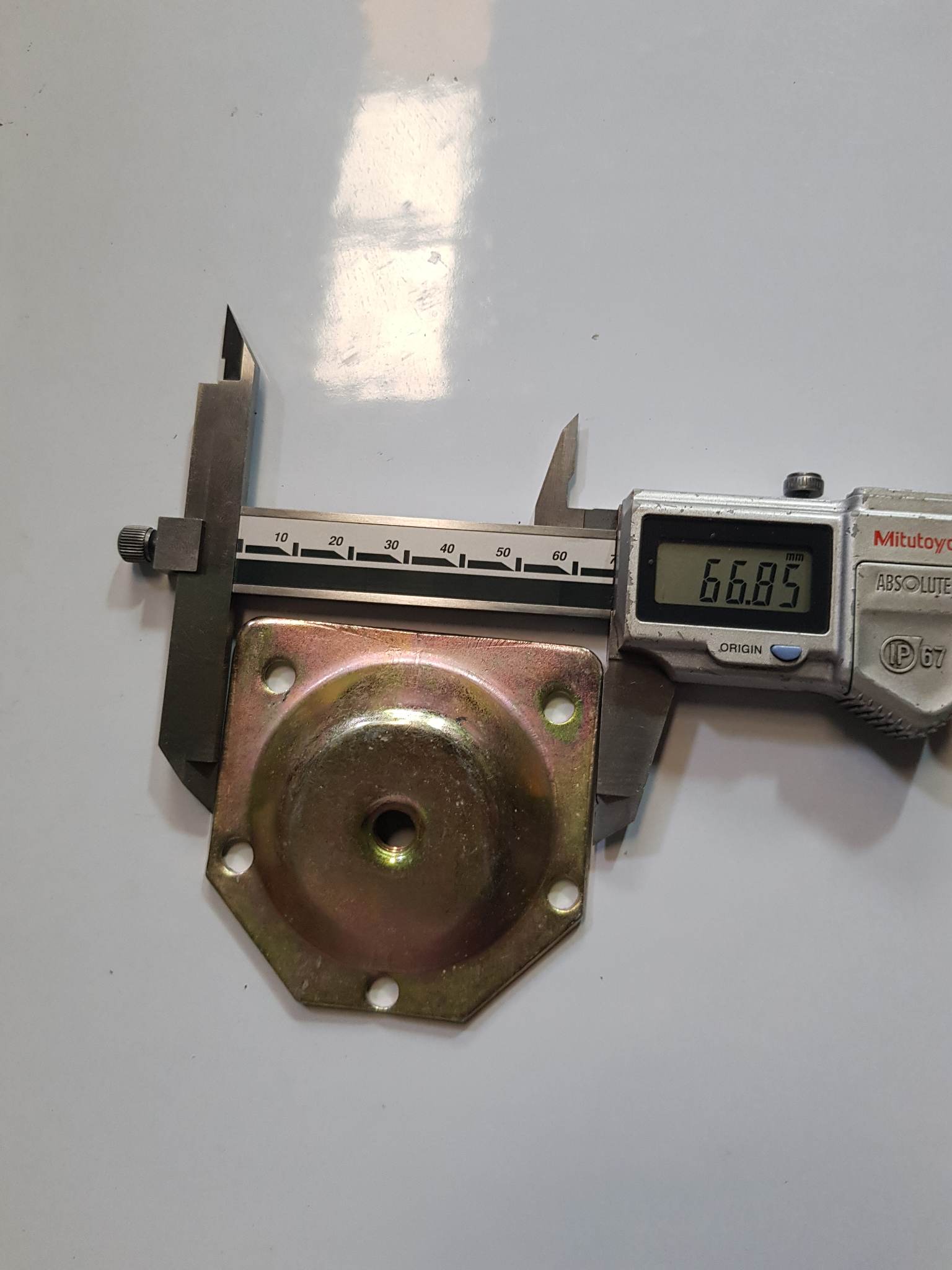Pad sắt dạng vặn dùng cho chân gỗ cấy ốc M8