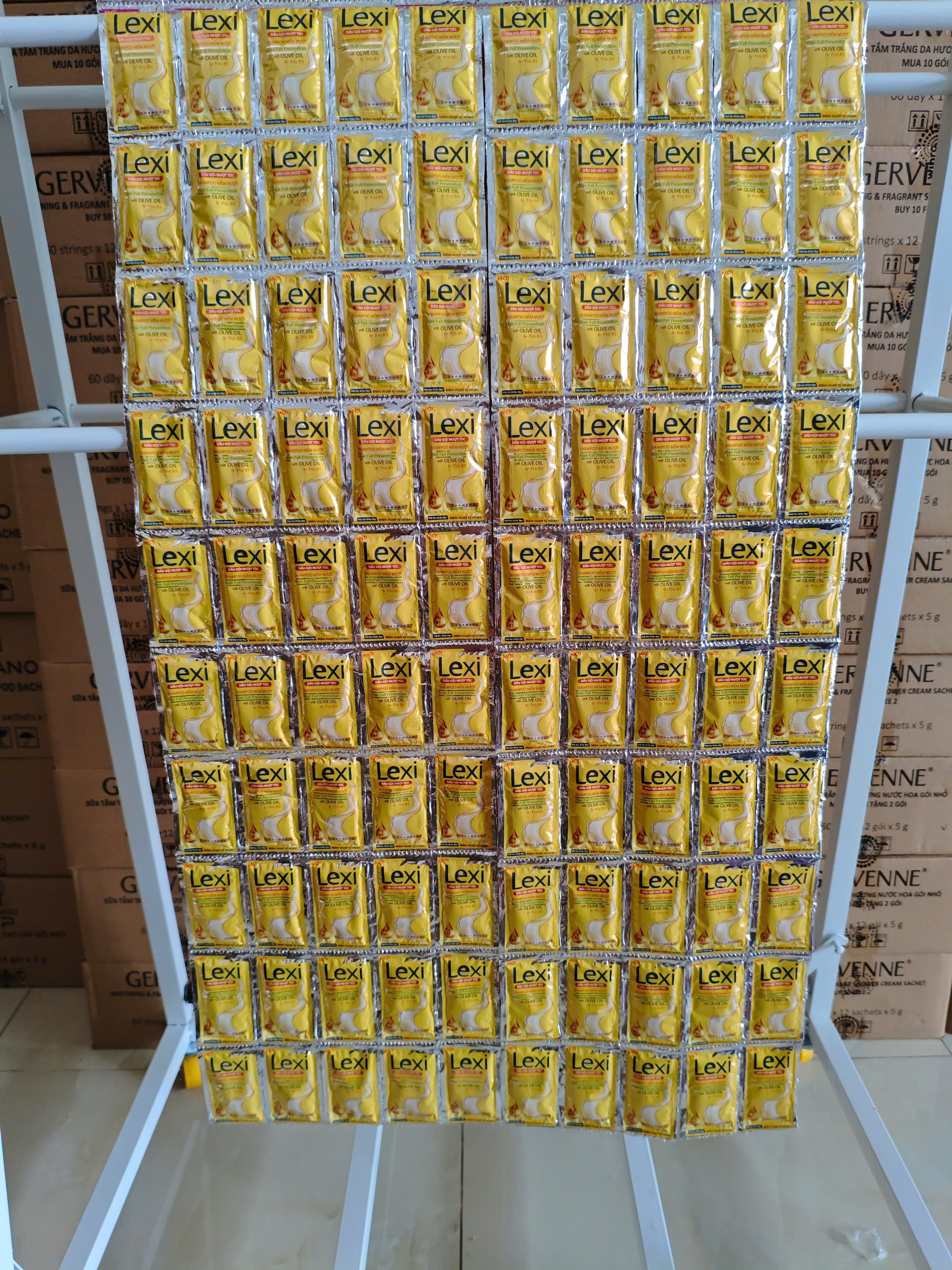 Dây dầu gội Lexi 14 gói lớn 5,8ml