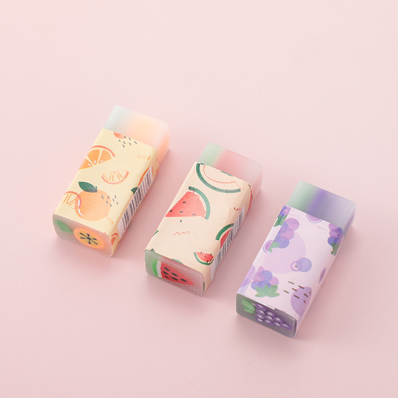 Set 2 cục gôm mềm 2B hình hoa quả có mùi thơm