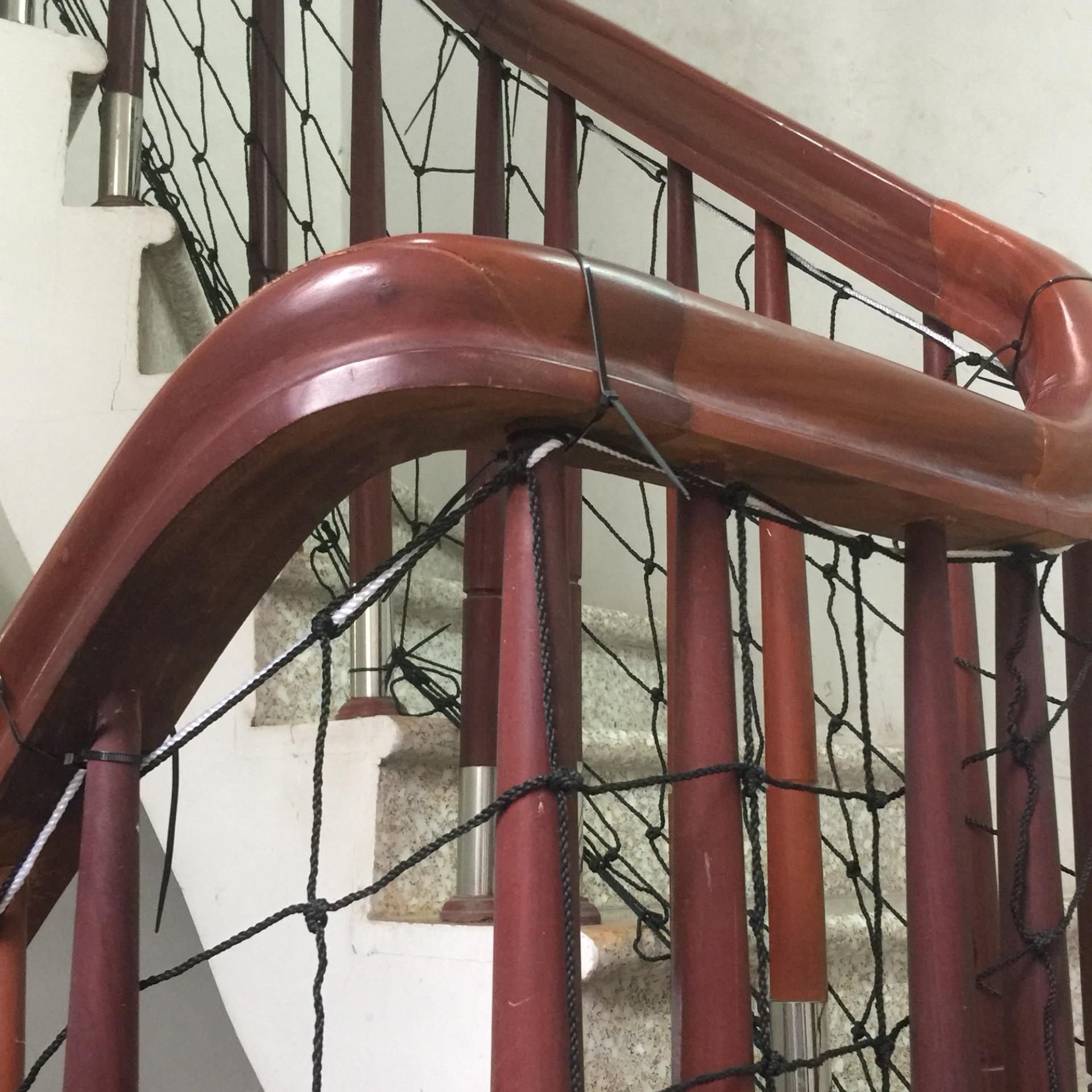 Lưới Chắn Cầu Thang Dù Siêu Bền 5 năm
