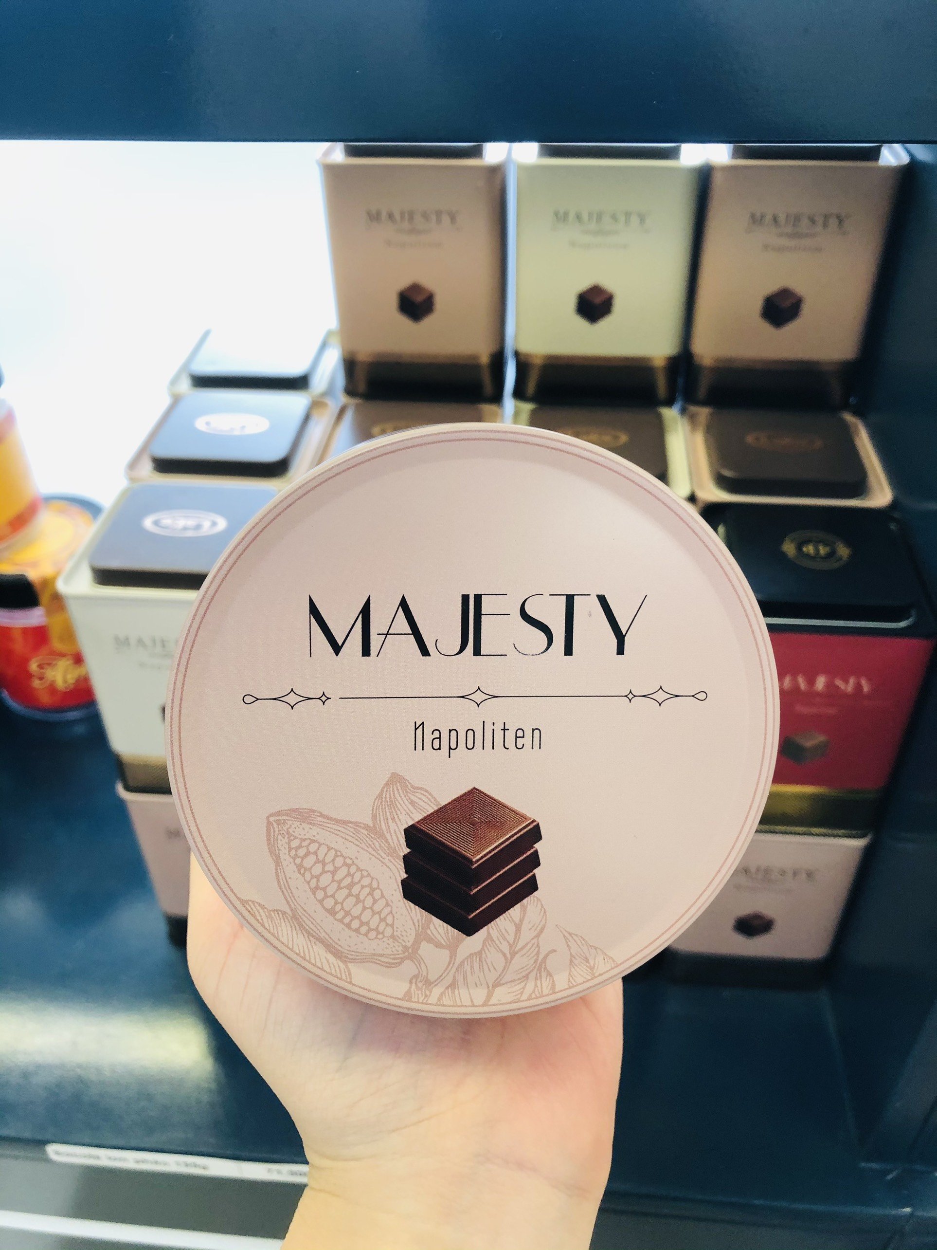 Socola Thổ Nhĩ Kì Majesty hộp sắt 165g