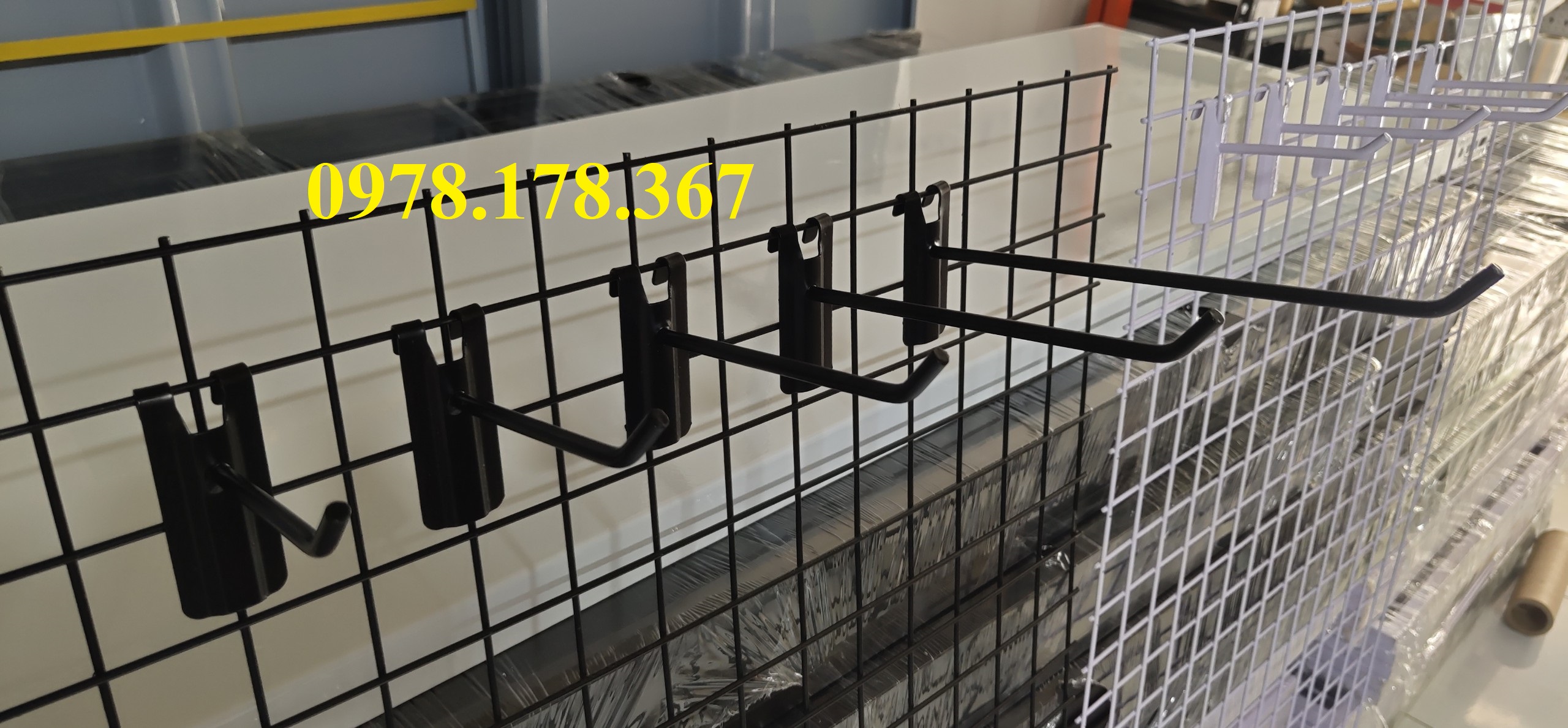 Móc lưới treo phụ kiện sơn tĩnh điện cao cấp