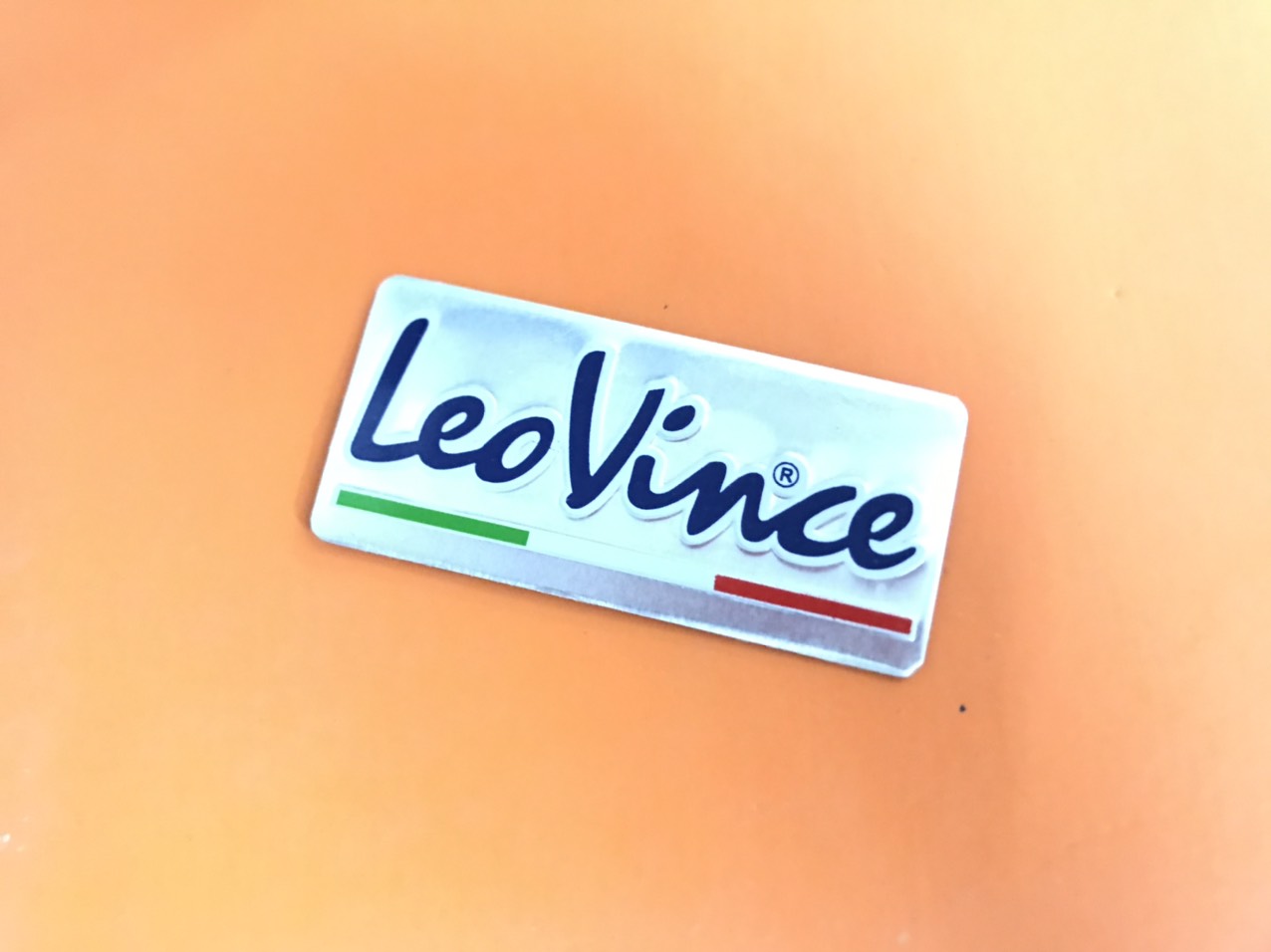 Tem Leovince nhôm