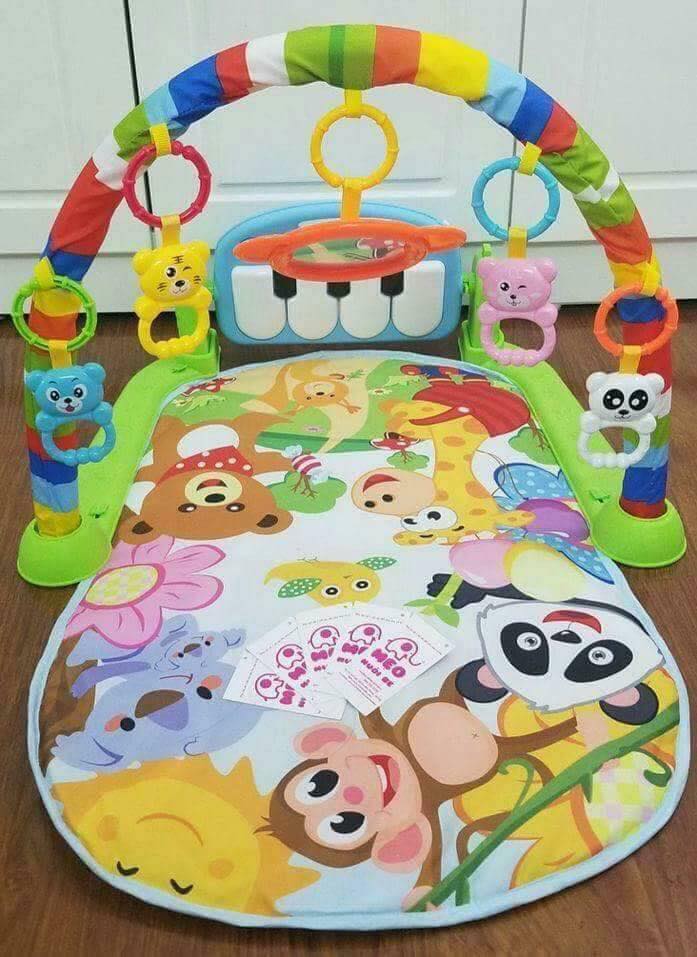 Thảm nhạc có dây sạc điện, đàn piano, đèn và nhạc, khung treo đồ chơi cho bé nằm chơi