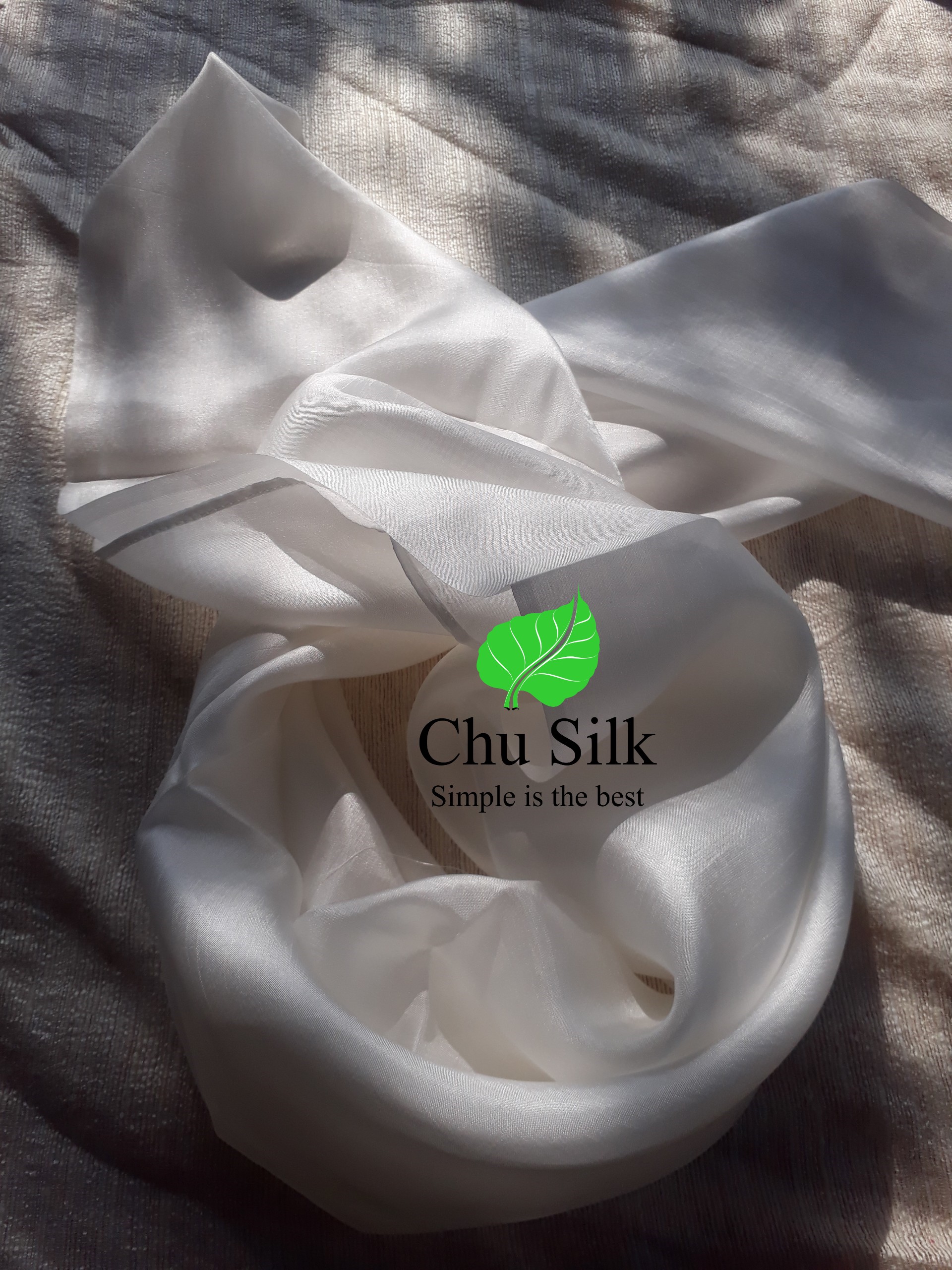 KHĂN QUÀNG LỤA TƠ TẰM 100% CHU SILK VUÔNG 90*90CM