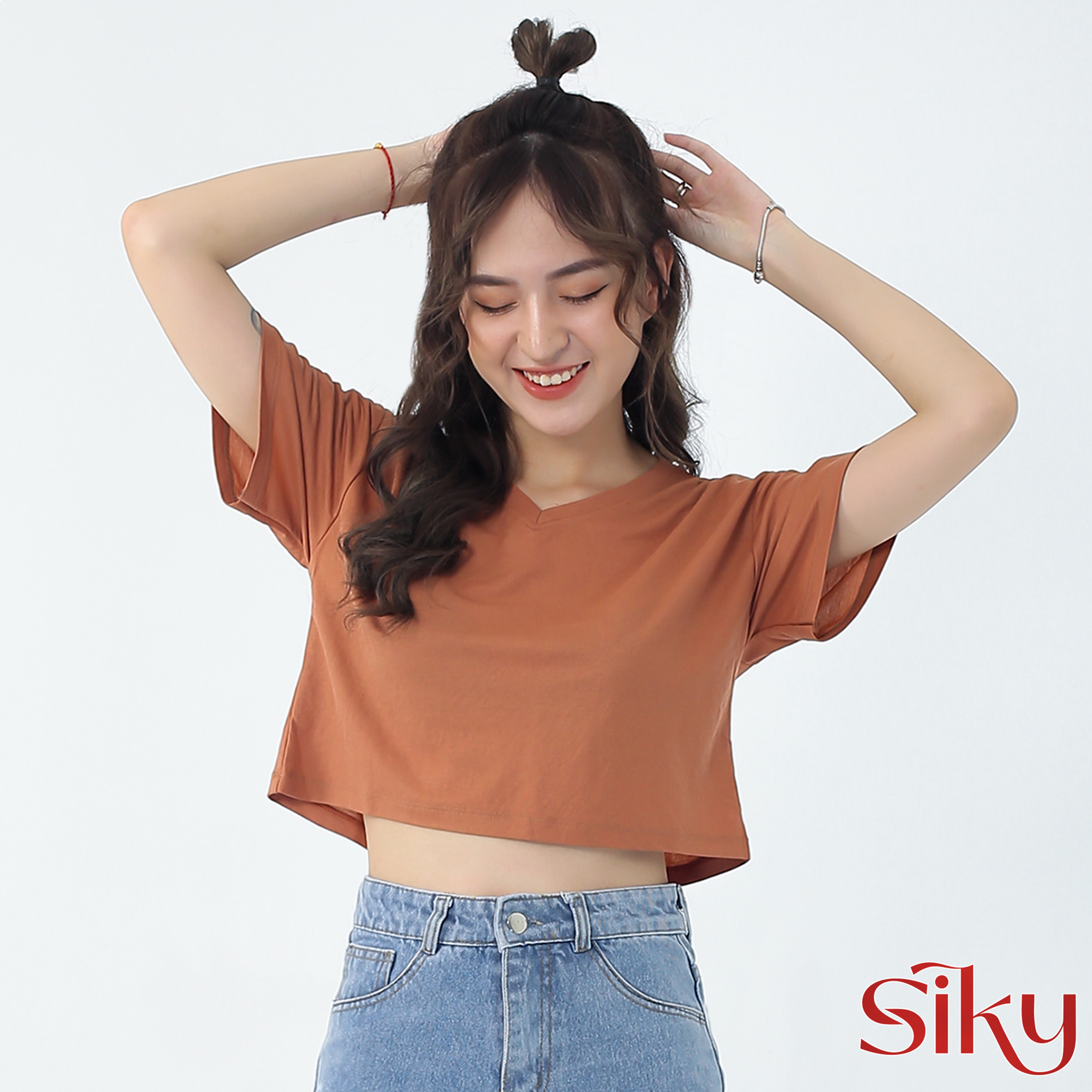 Áo croptop nữ SIKY form rộng cổ tim - CR02