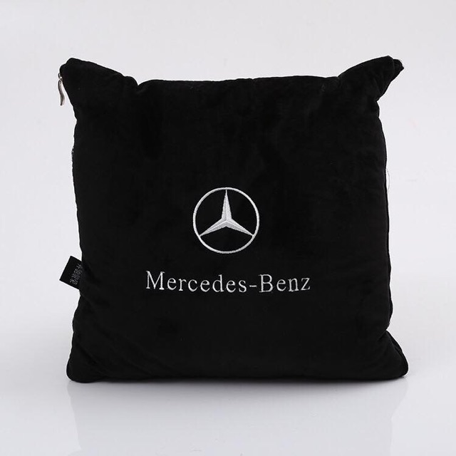 Gối kiêm chăn 2 trong 1 logo mercedes, gối tựa lưng trên xe vải nhung tuyết màu đen cao cấp , chăn gối cho xe hơi