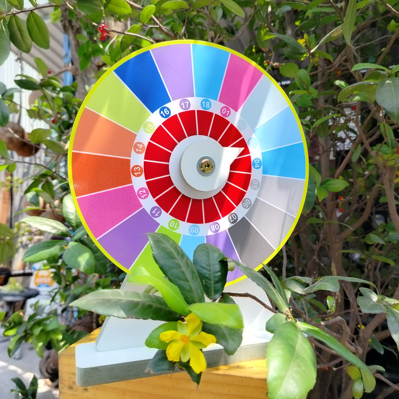 Vòng Quay May Mắn ( Vòng trong số 18 ô - Kt: 25cm  x 35cm)