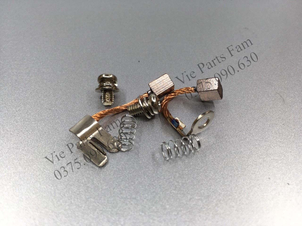Bộ chổi than đề xe máy Yamaha Sirius (Hàng tốt)