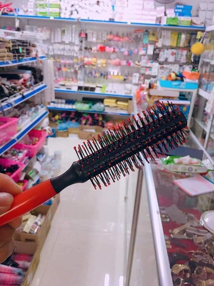Lược tròn chải tóc uốn phồng siêu đẹp