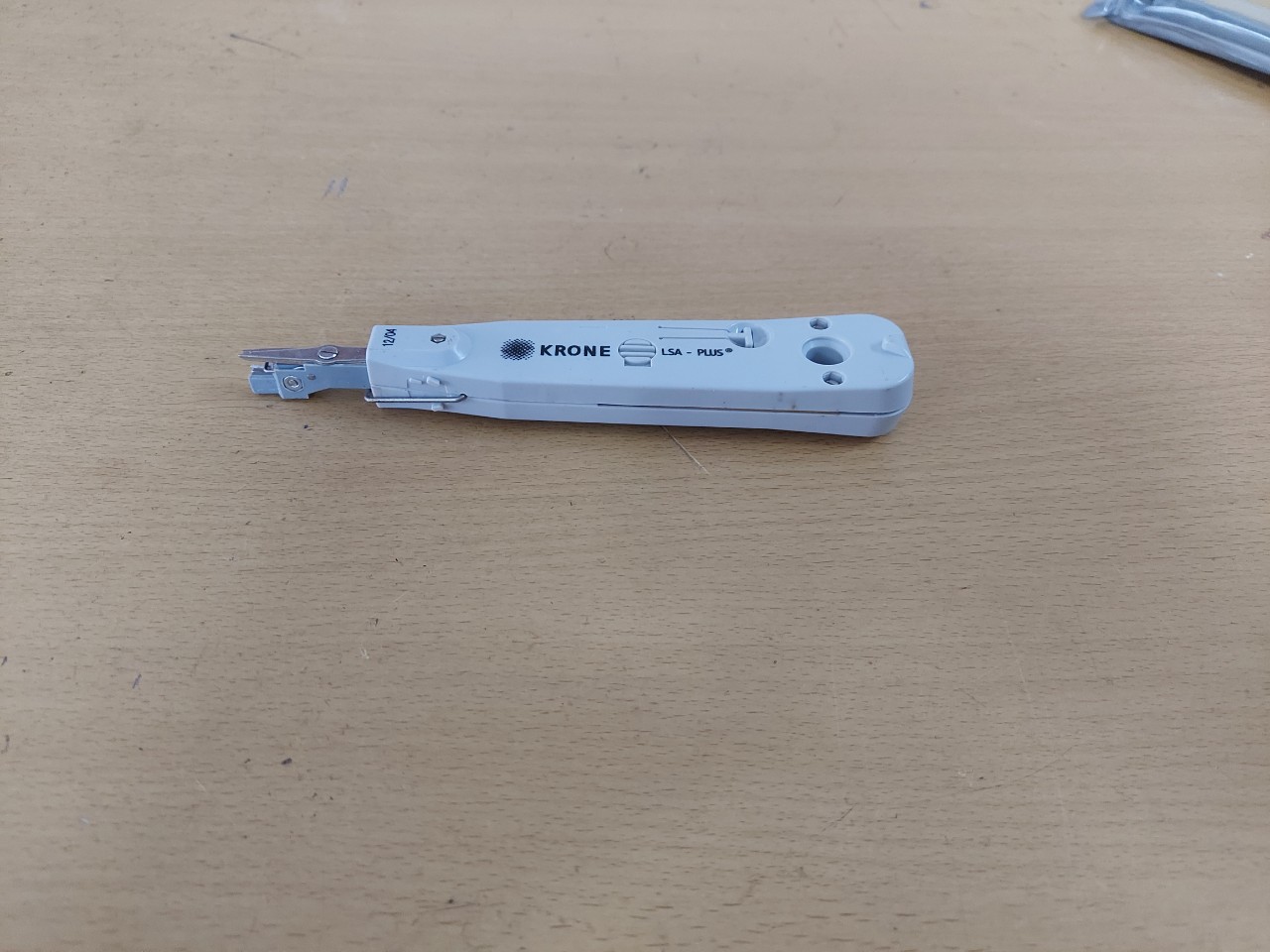 Dao phập phiến Krone, tool nhấn mạng điện thoại Krone