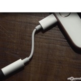 Adapter chuyển đổi cổng Lightning sang Jack Audio 3.5