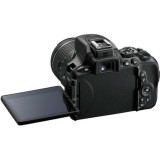 MÁY ẢNH NIKON D5600 và Lens VR 18-55mm (kèm túi và thẻ 32G )
