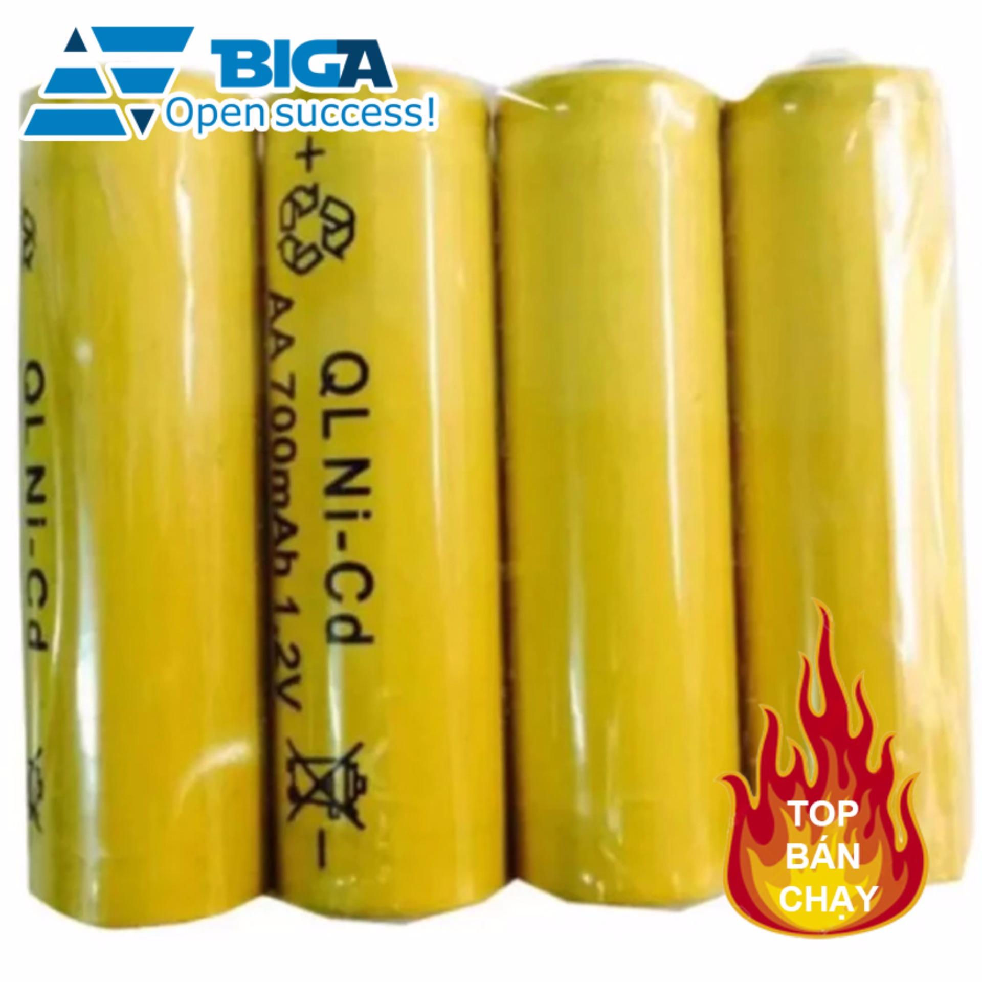 Vỉ pin sạc 04 viên AA 700mAh