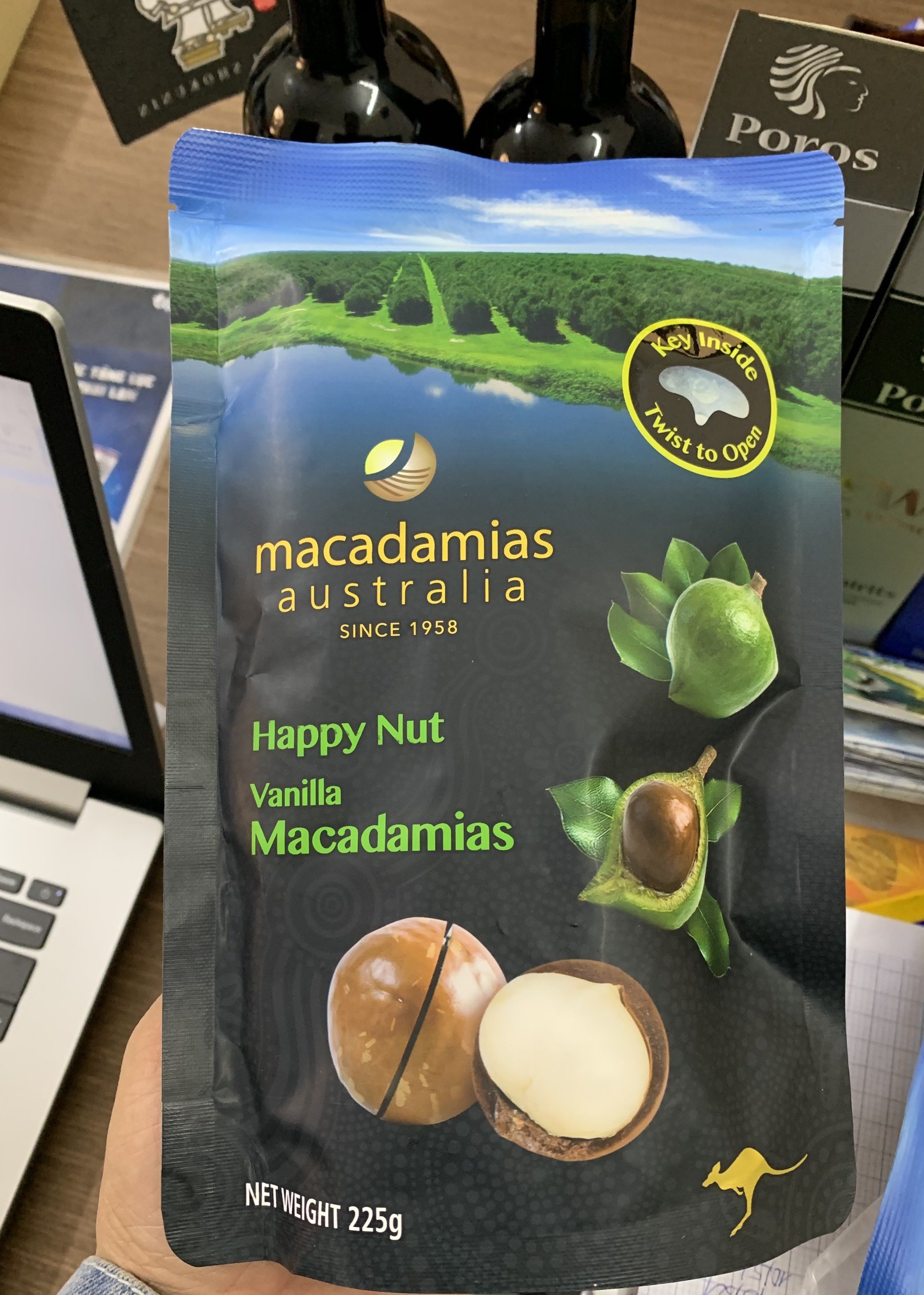 HẠT MACADAMIA AUSTRALIA VANILLA HAPPY NUT 225G ÚC (gói) - DATE 04/2025