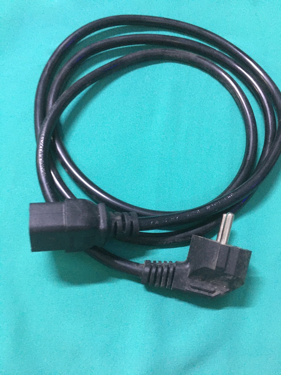 Dây nguồn C19 hai chấu tròn dài 1.8m