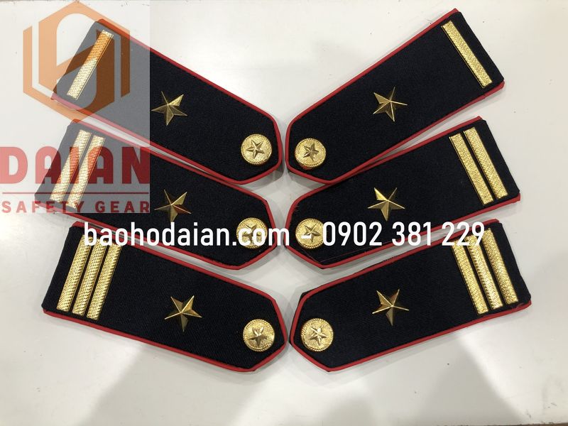 Cầu vai gạch đồng viền đỏ - 1 sao (1 cặp)