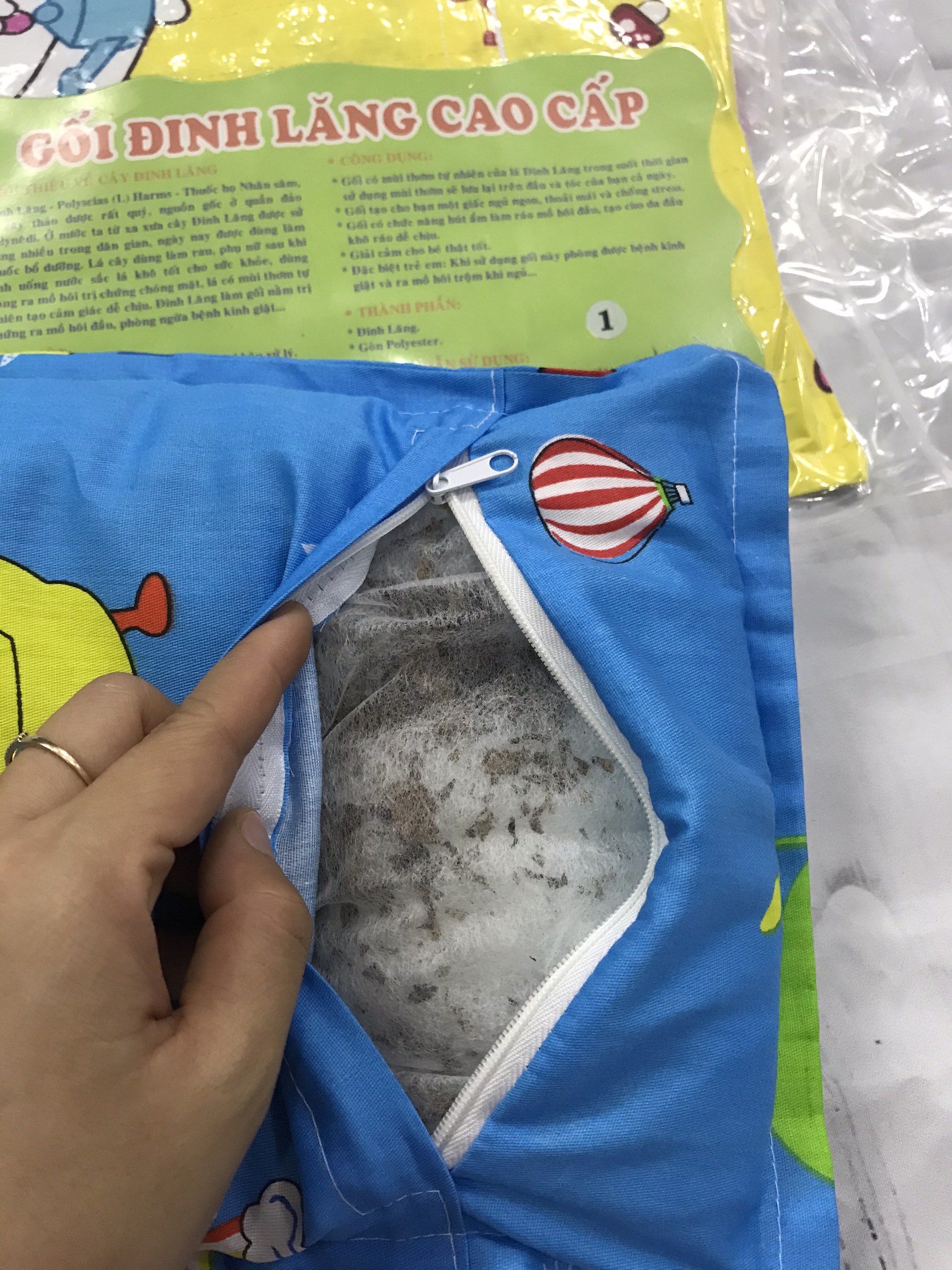Gối lá đinh lăng cao cấp cho bé