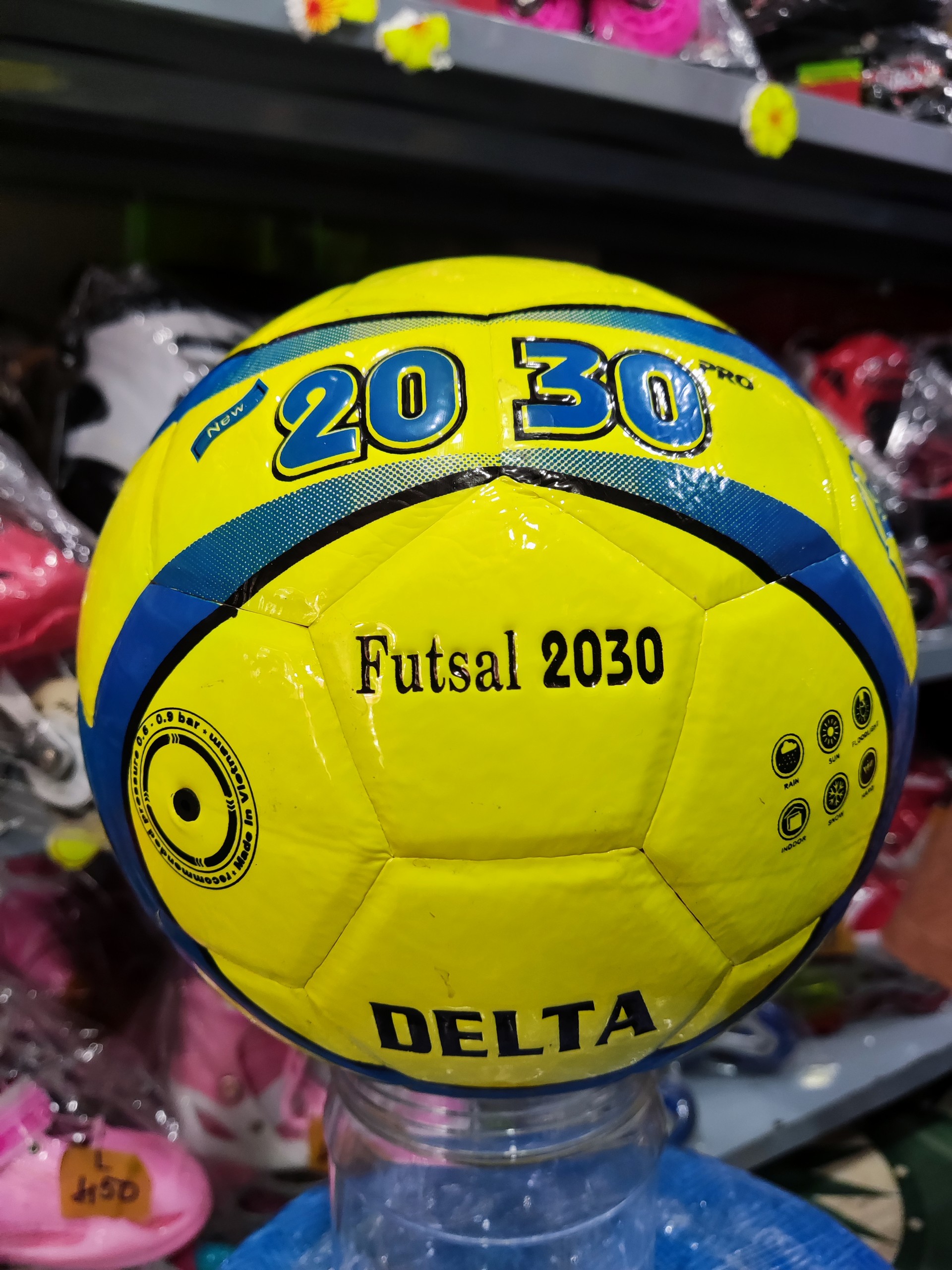 Banhh Bóng Đá Futsal Prostar 2030 Delta Số 4 <Tặng Kim bơm/Lưới>