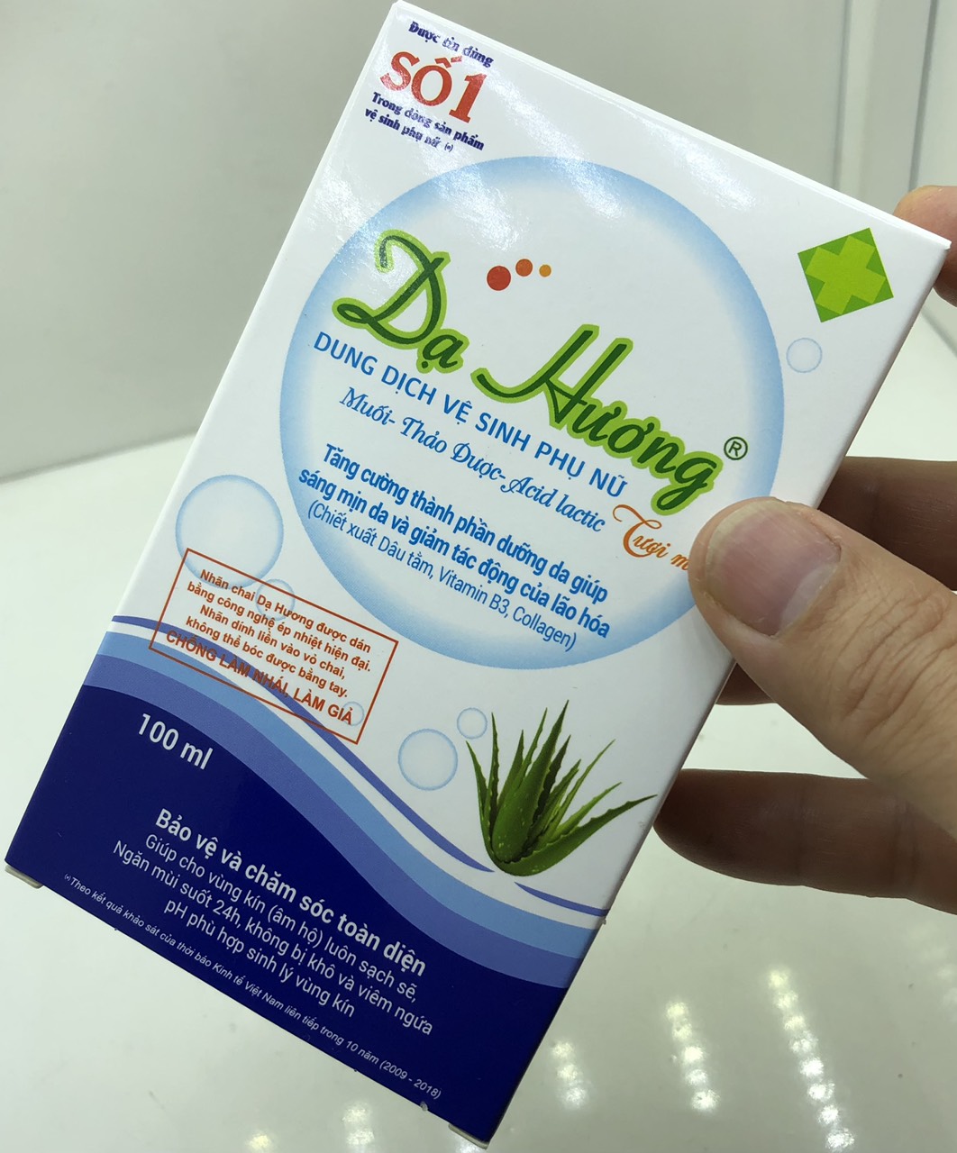 Dung dịch vệ sinh phụ nữ Dạ Hương 100ml