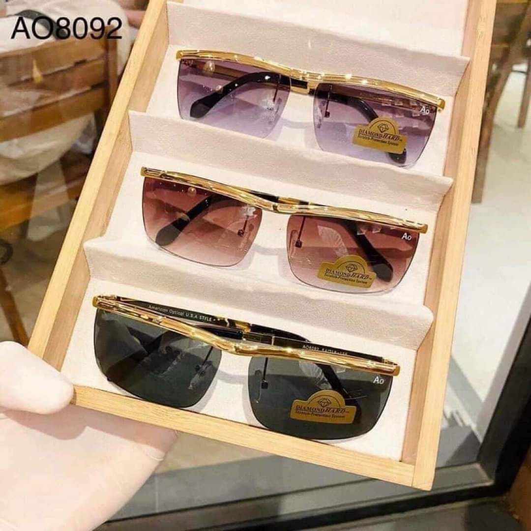 Kính Cơn AO mạ vàng 18K