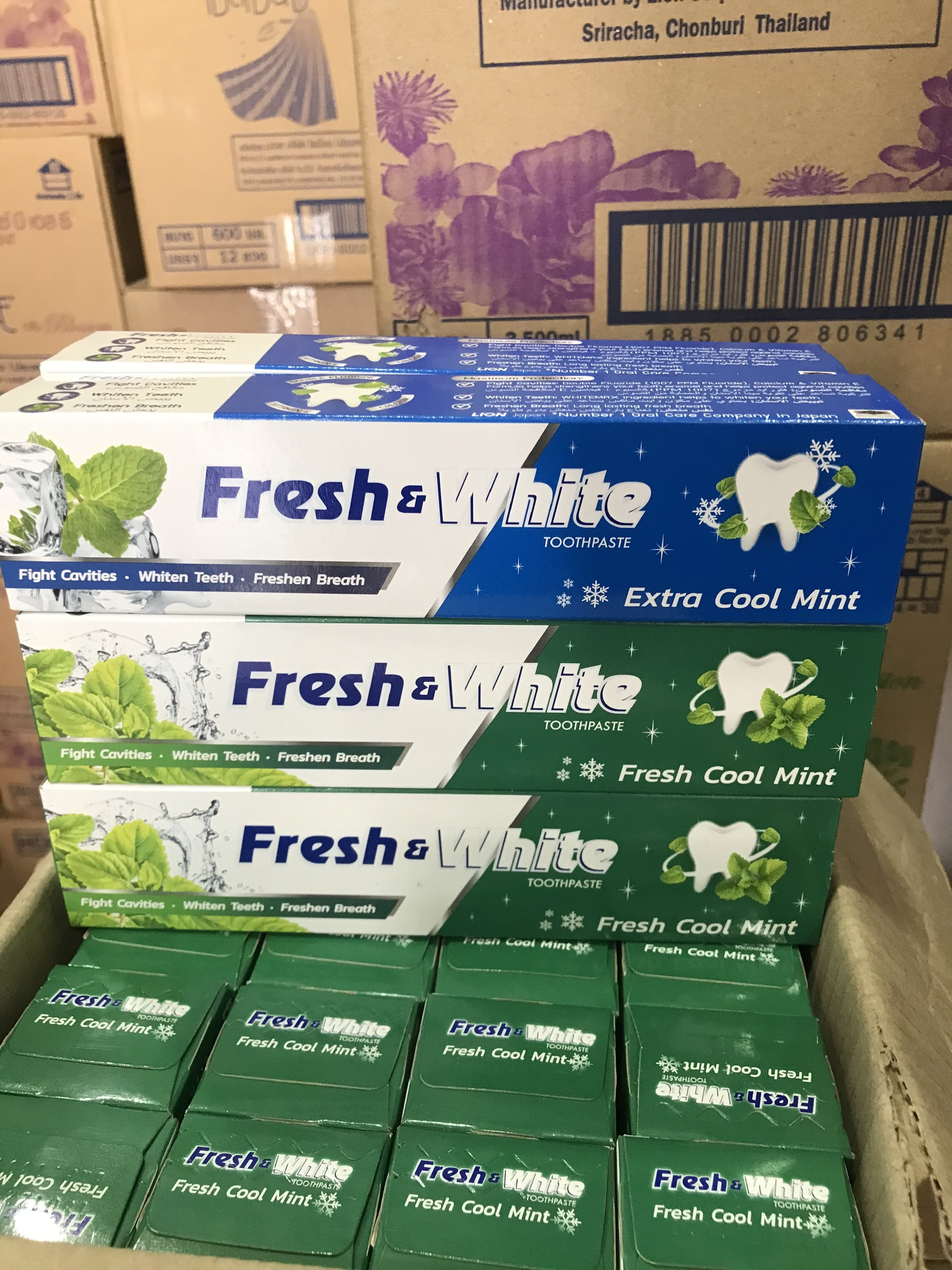 [Hcm]Fresh&White Toothpaste 160g