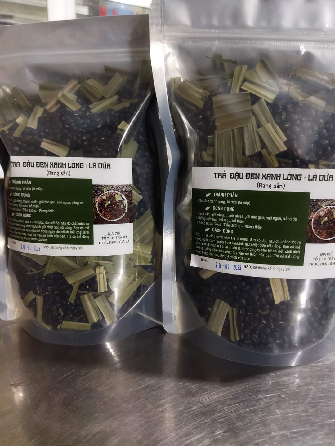 1kg Trà đậu đen xanh lòng + Lá dứa( túi 1kg rang Sẵn)