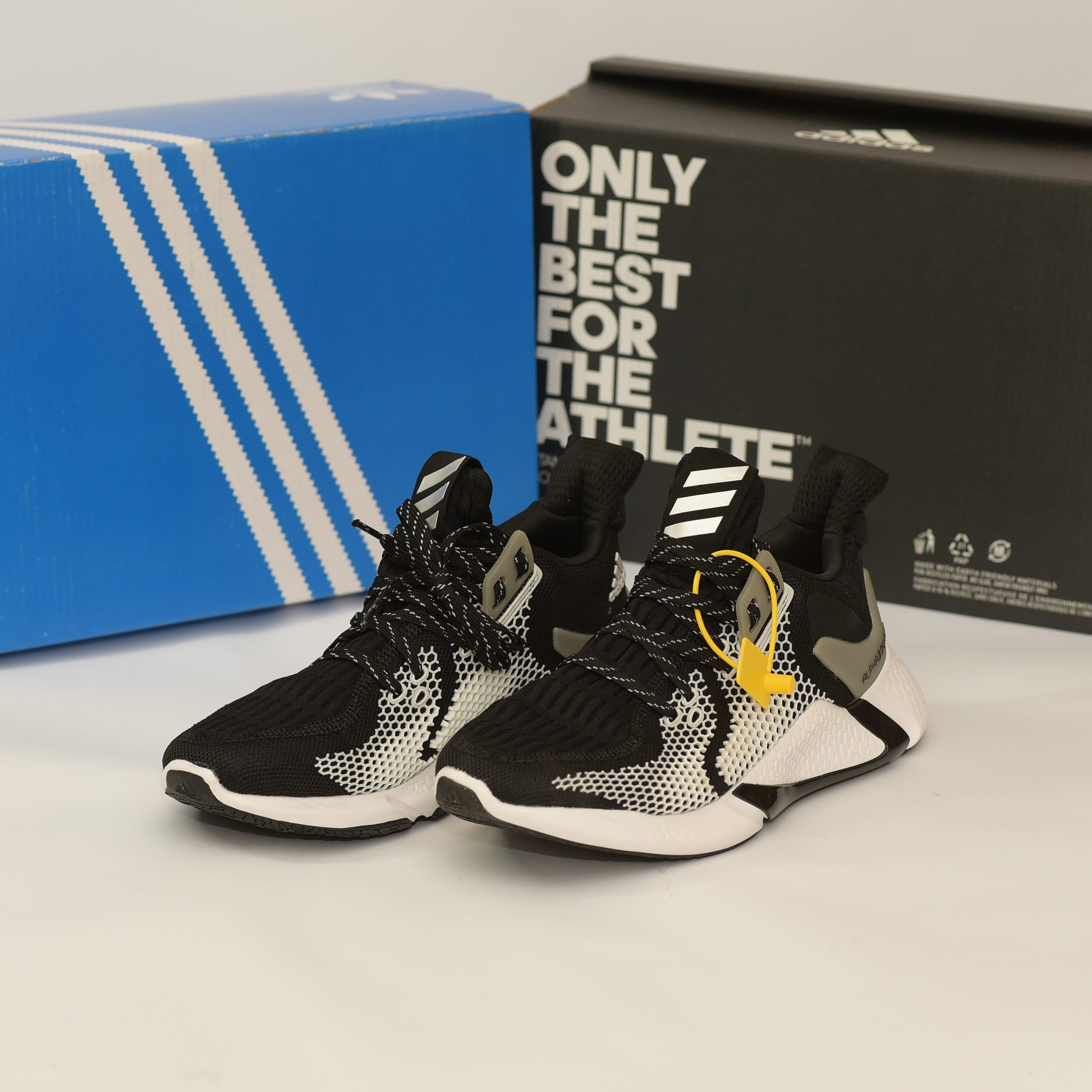 [Siêu Sale] Giày Sneaker Nam Nữ Alphabounce Đen Đế Trắng (Fullbox+ Tặng hộp bảo vệ box)