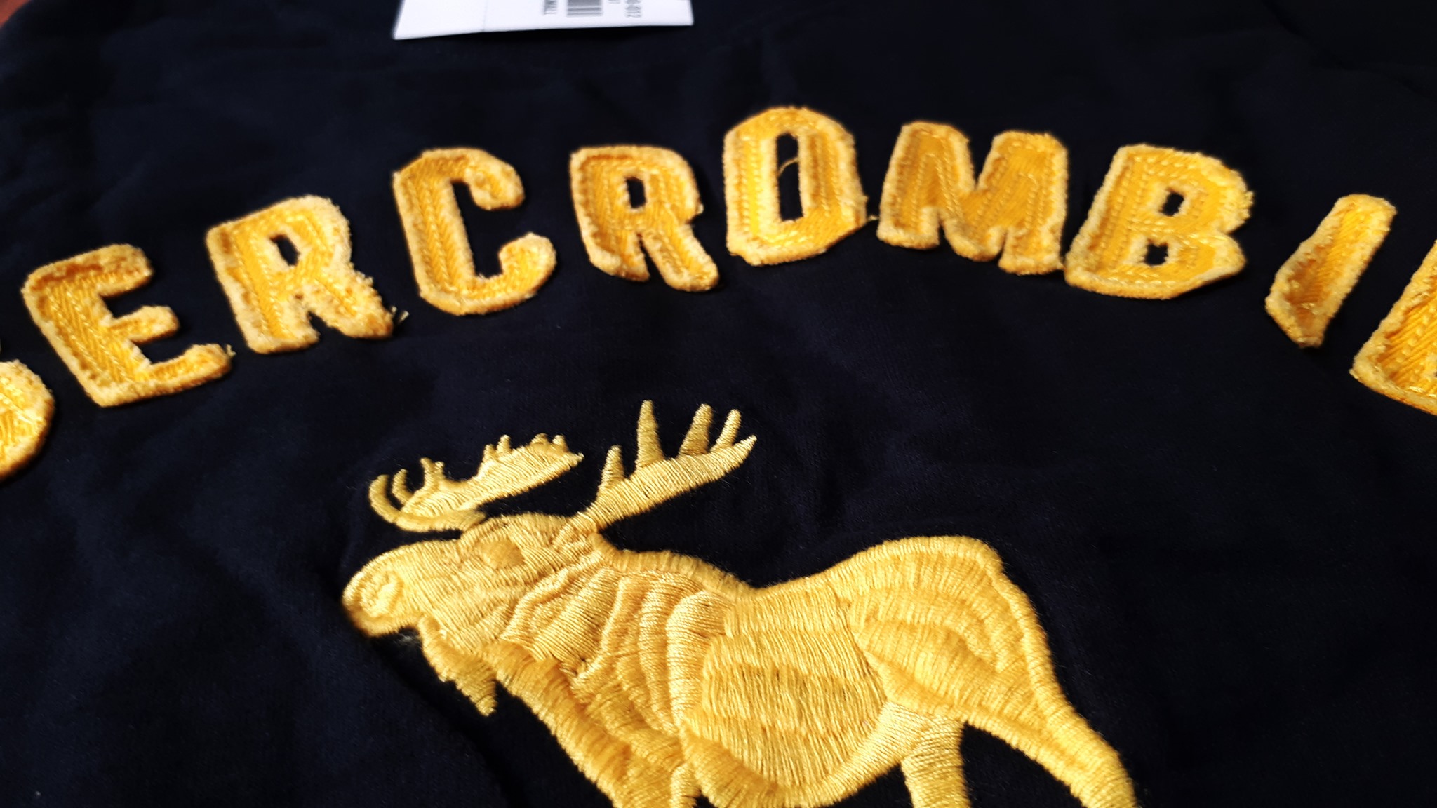 Áo thun Abercrombie New 2021