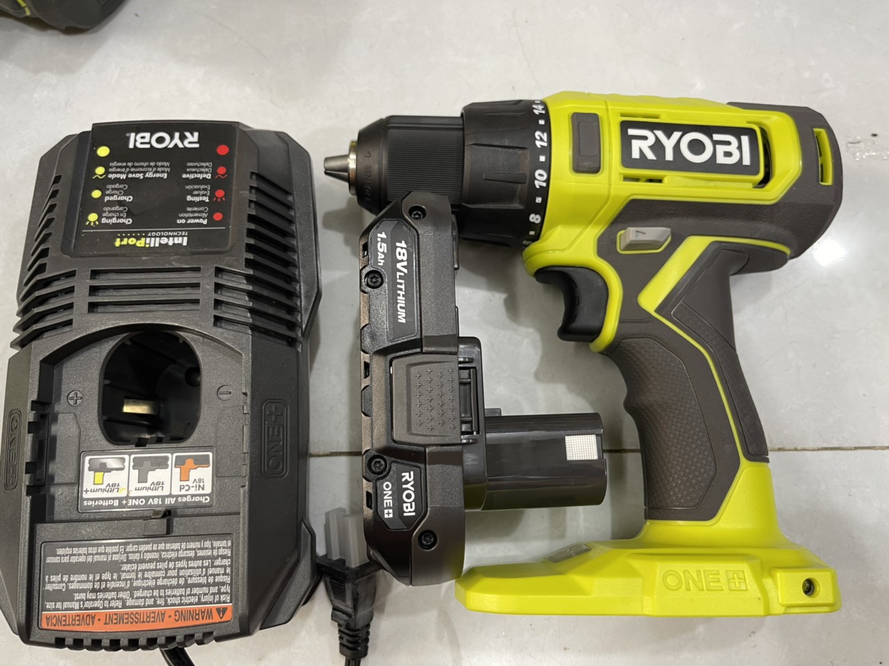 Máy khoan pin Ryobi PCL206 (Thân máy)
