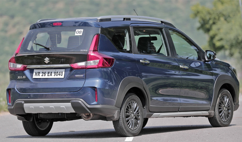 SUZUKI XL7:  Cường lực màn cảm ứng