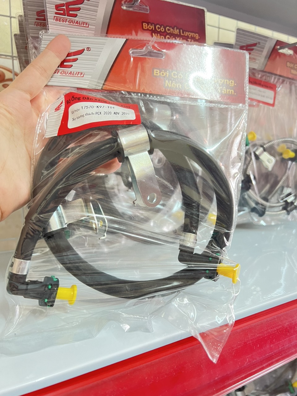 DÂY DẪN XĂNG BỌC THÉP XE PCX 2020 ADV 2020