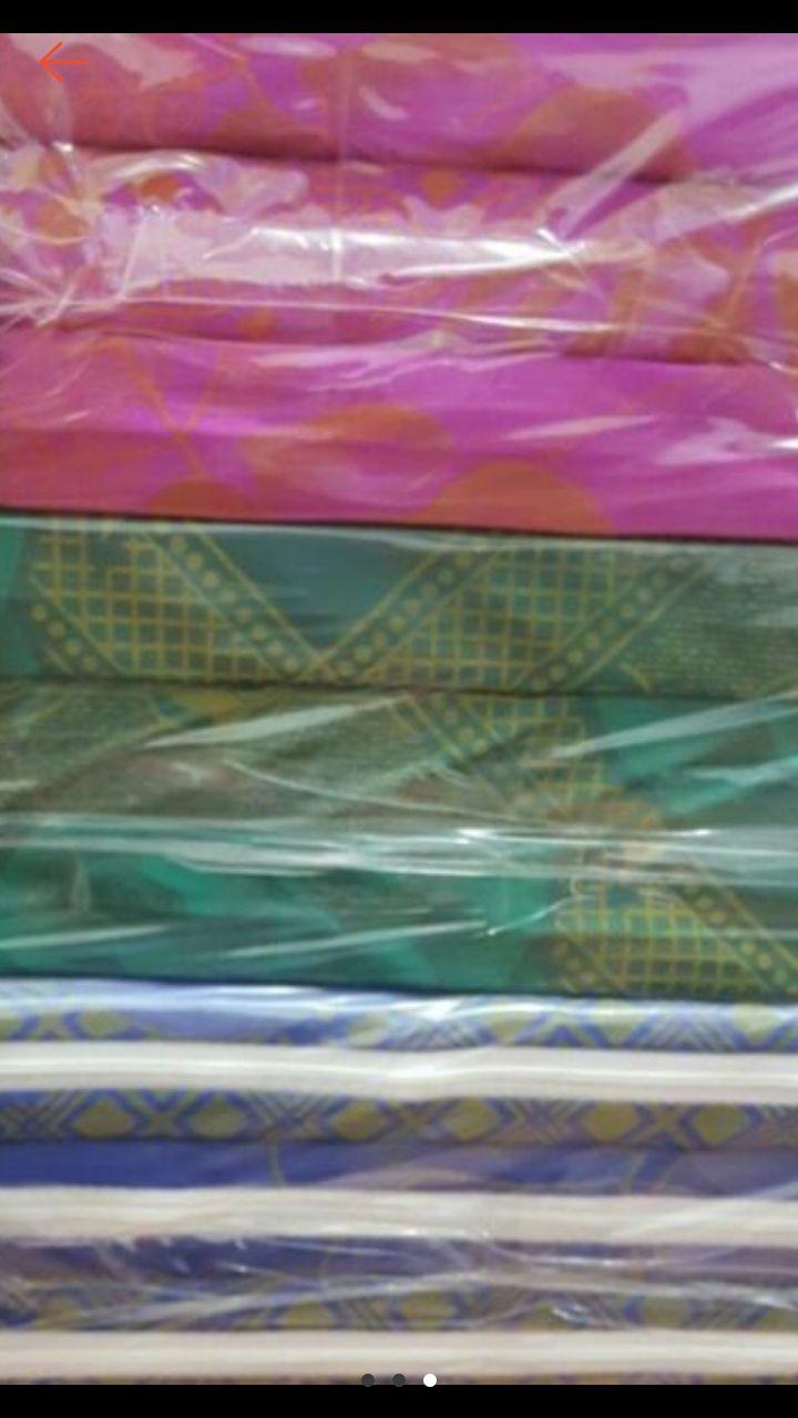 Nệm PE gấp 3 . 1m6 x 2m.  5cm