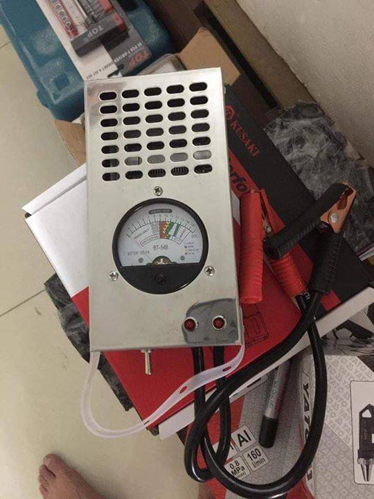 Đồng hồ kiểm tra bình ắc quy BT54