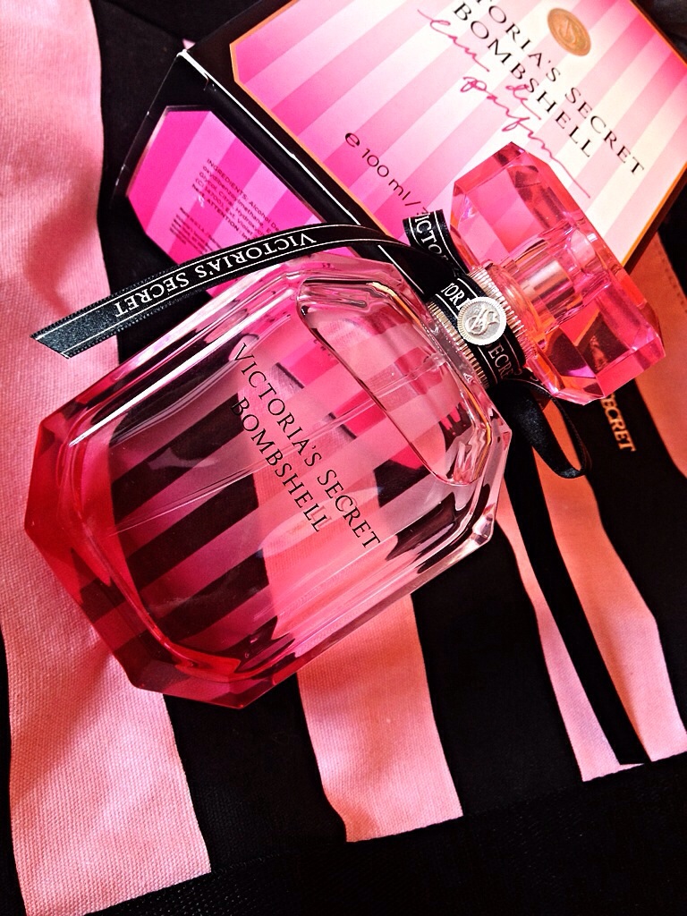 Nước hoa nữ victoriaaa bomshell hồng 100ml