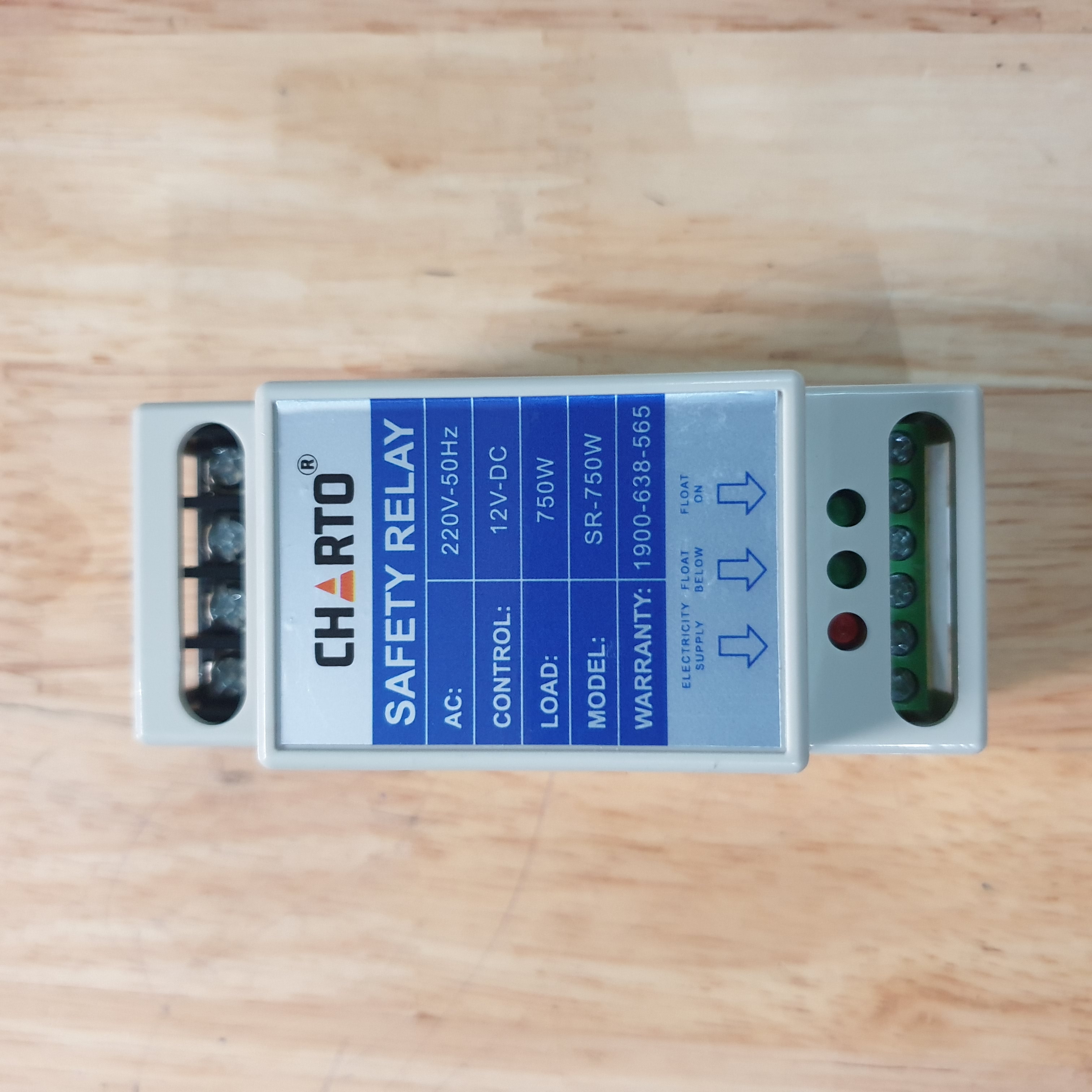 Rơ le an toàn phao điện 12v Charto gắn ray