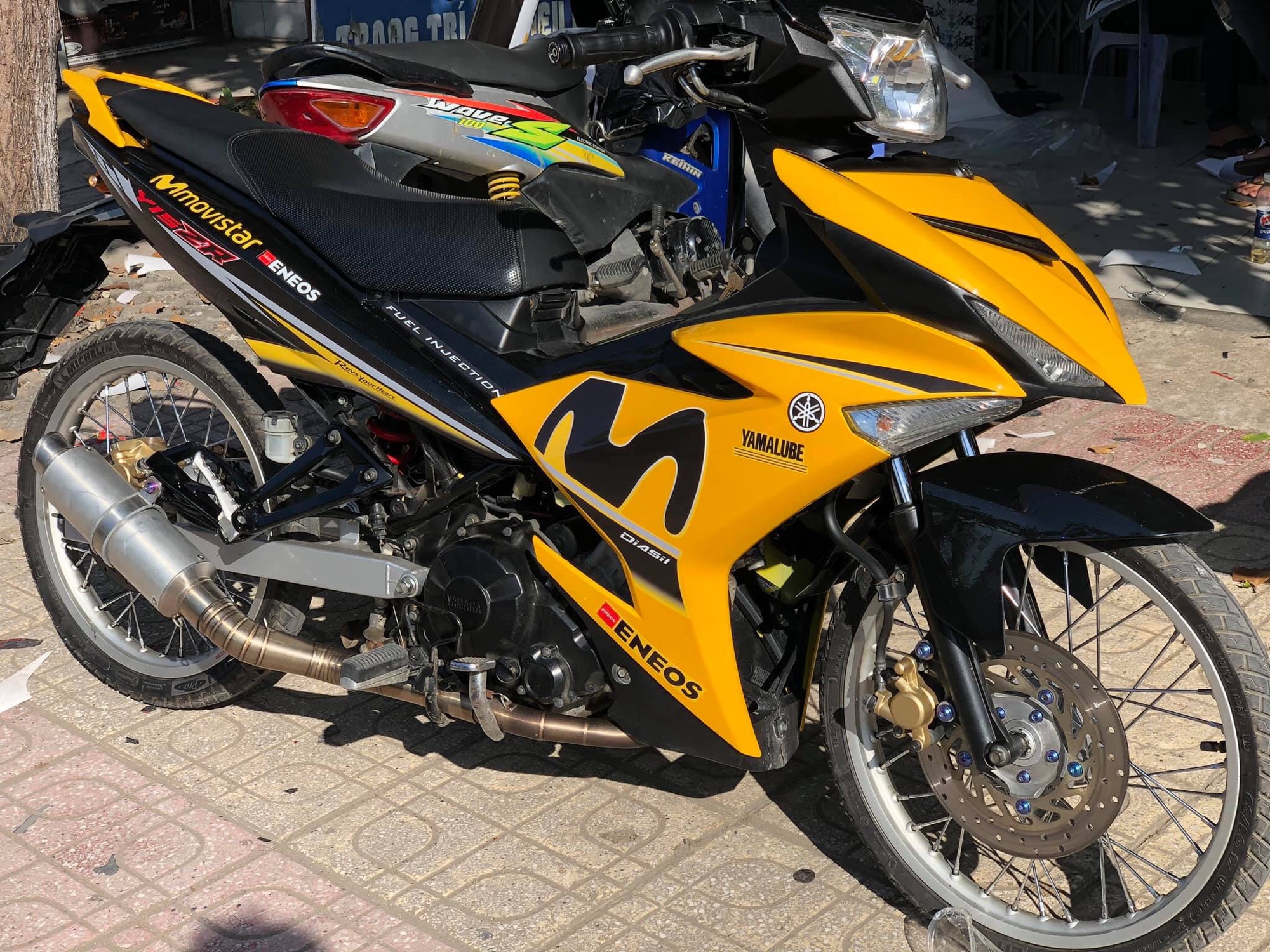 Tem rời ex Movistar Y15zr vàng đen