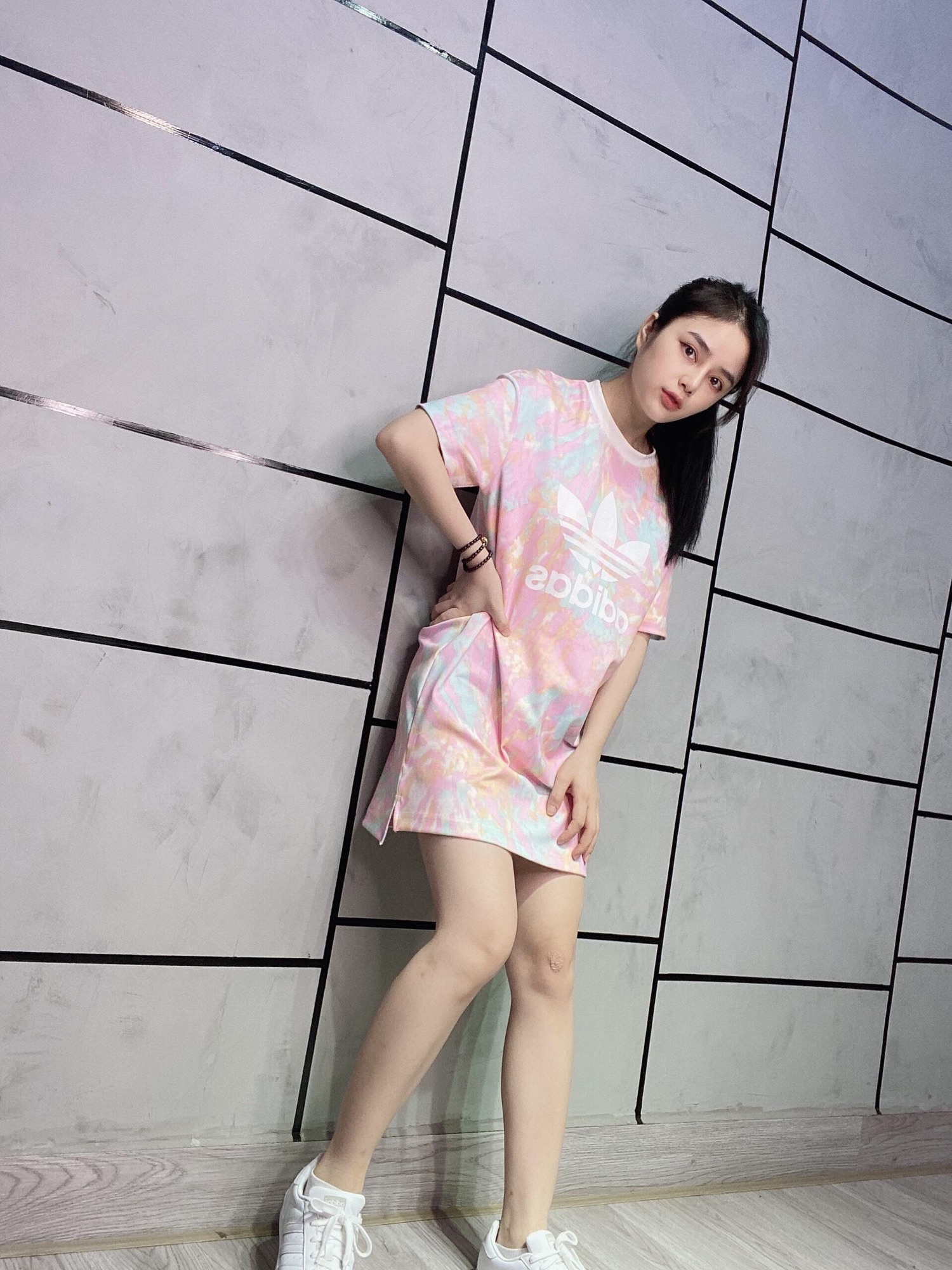 Đầm xuông adidas