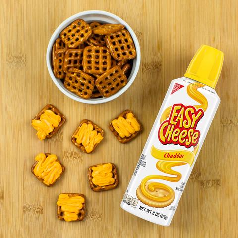 Chai phô mai xịt Easy Cheese American Mỹ 226g