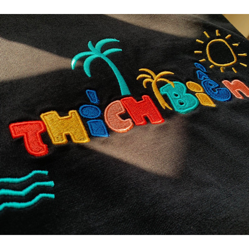 CHINLIKE-BLACK “Thích biển” Tee