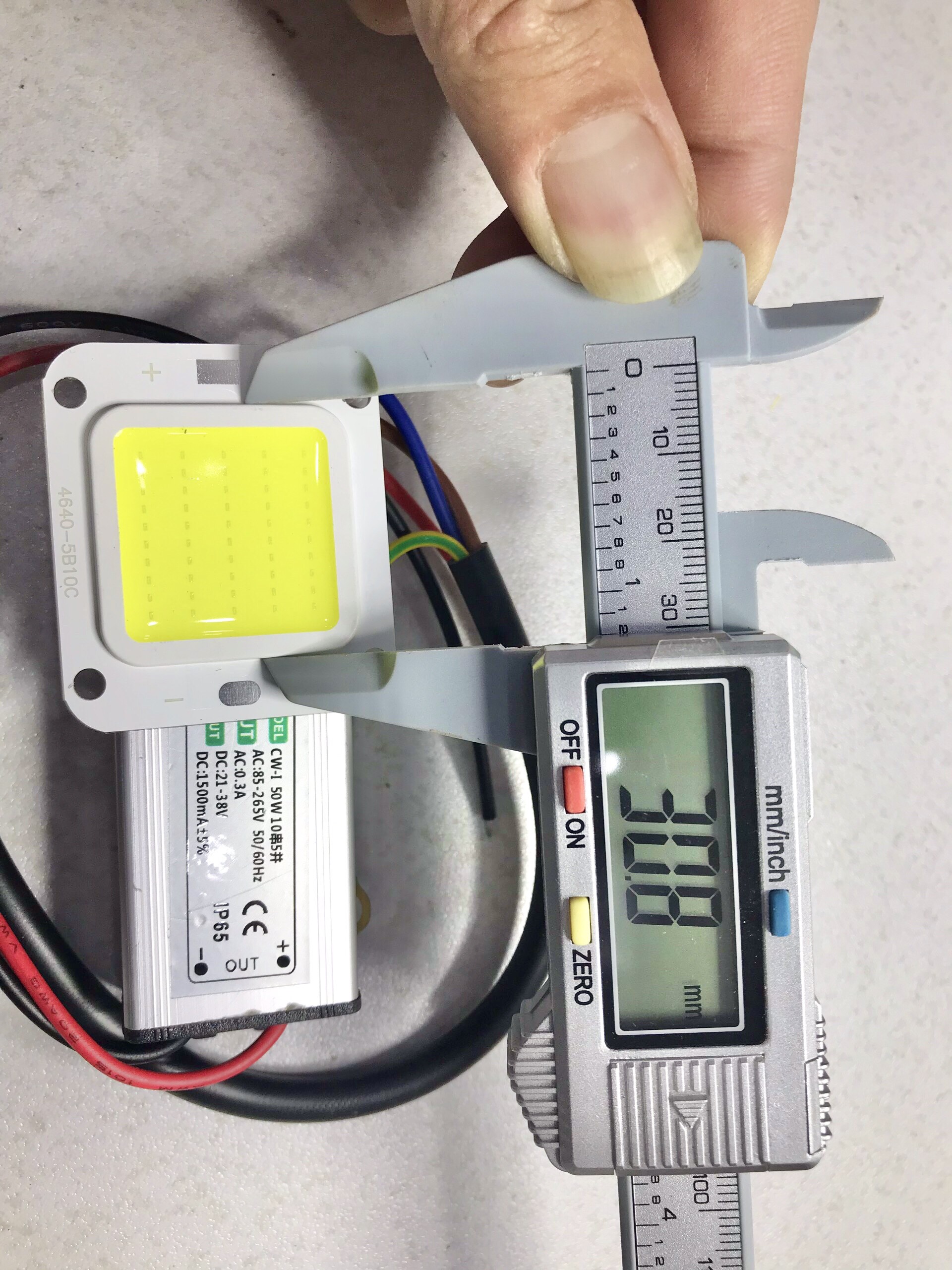 Nguồn(driver),chip led 50w 100W ( Ánh sáng trắng )
