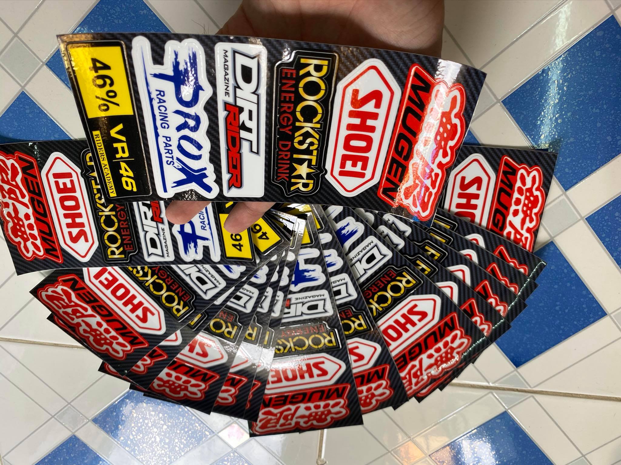 [HCM]STIKER TẤM CHỮ NHẬT MUGEN SHOEI ĐỎ