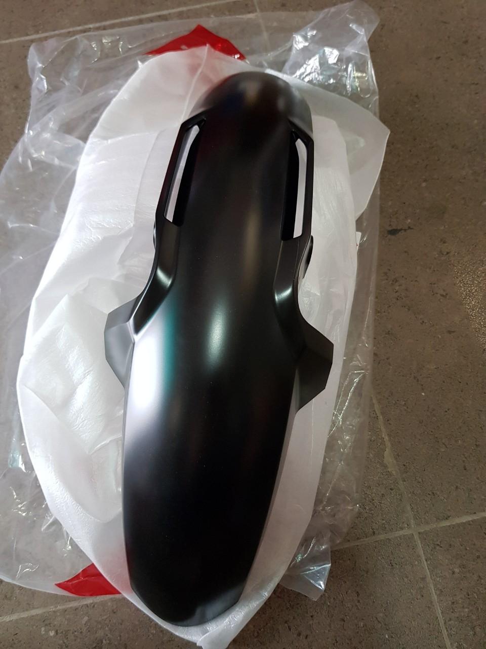 Dè trước satria fi và raider fi màu đen nhám