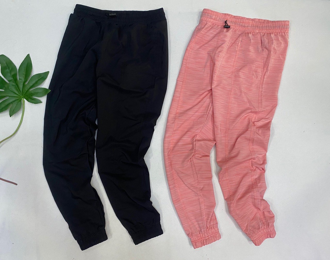 Quần Jogger Nữ Chất Vải Dù Gió